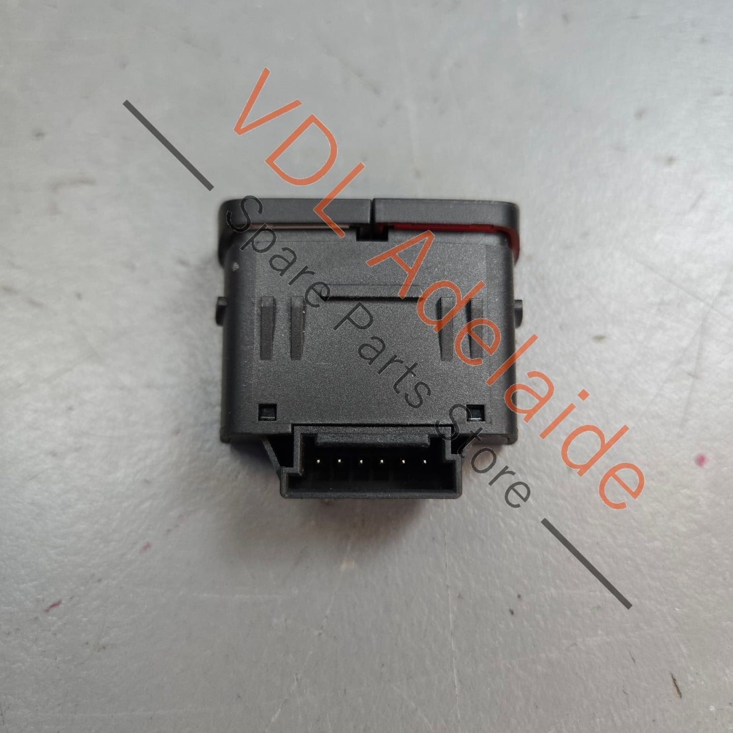 99161333001   Porsche Cayman 981 Door Lock Hazard Switch Button 99161333001