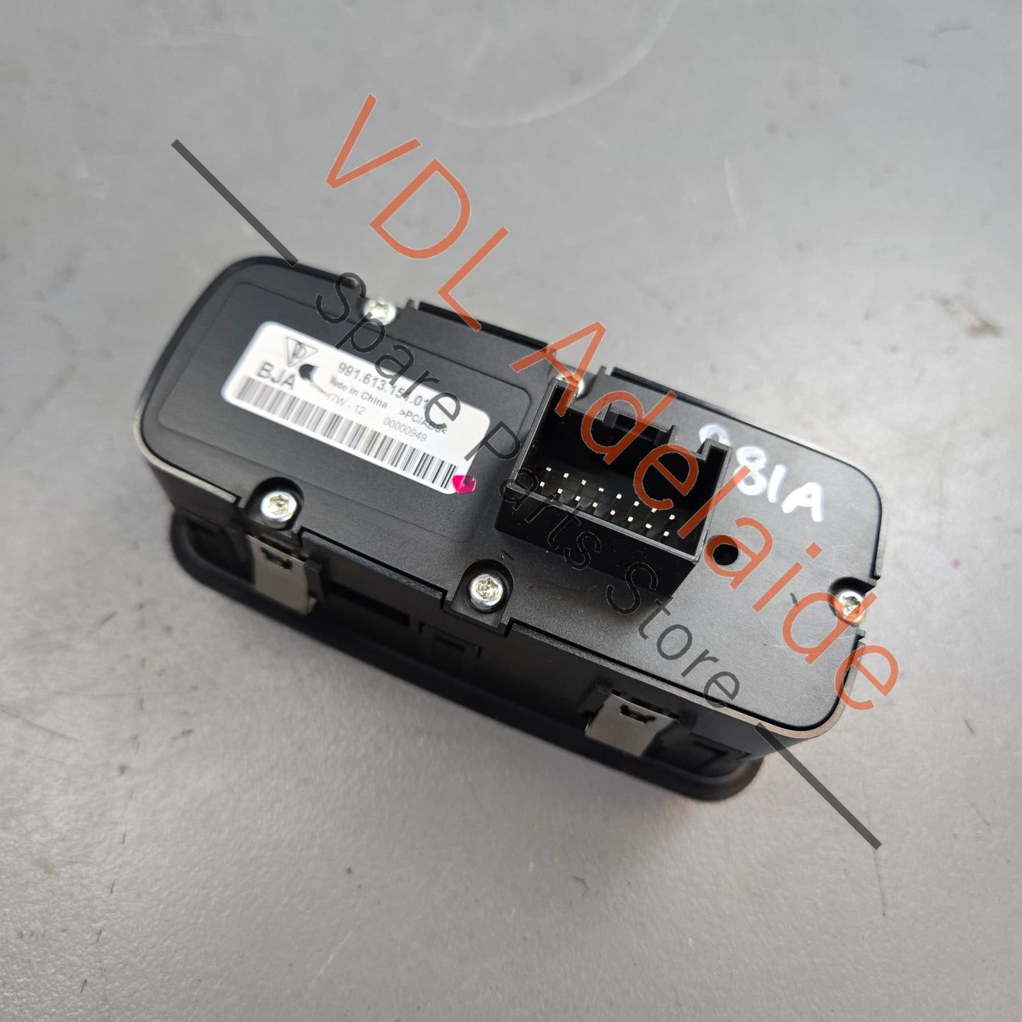 99161315102 99161315100  Genuine OEM Porsche Cayman Boxster 911 Drivers Door Power Window Switch 99161315102 DML