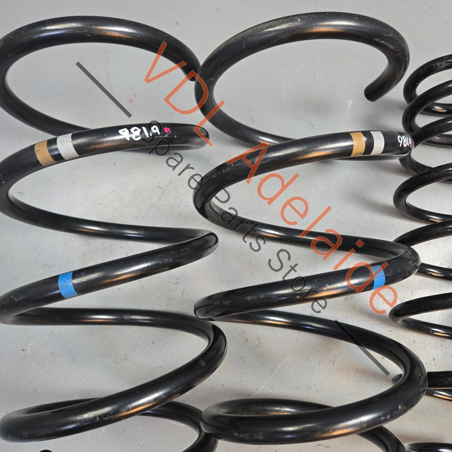 98134400000000 98133353117504 98134353113 Porsche 981 Boxster Cayman Set of Coil Springs Stock Standard