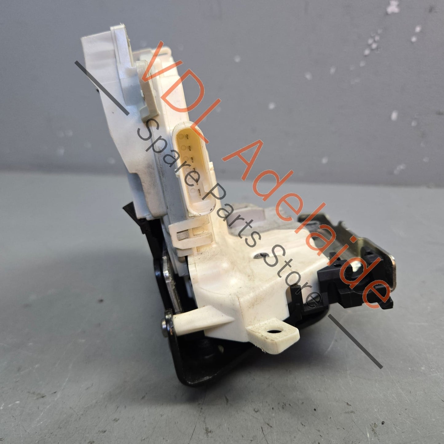 8J2837015C 9A783741505  Porsche Cayman Boxster Audi TT Left Door Lock 8J2837015C 9A783741505