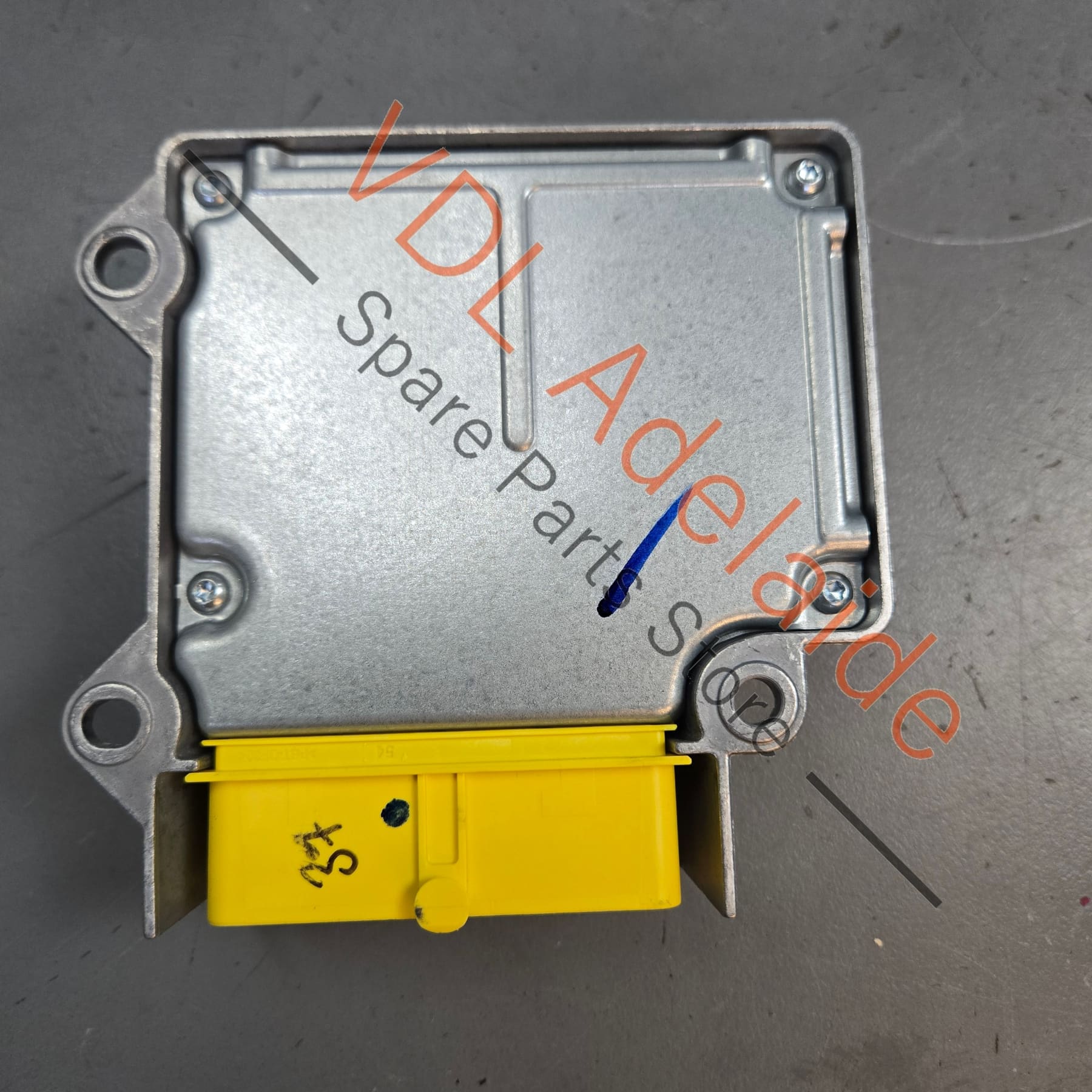 99161820103 99161820108  Porsche Boxster 981 Central Airbag Control Unit 99161820103