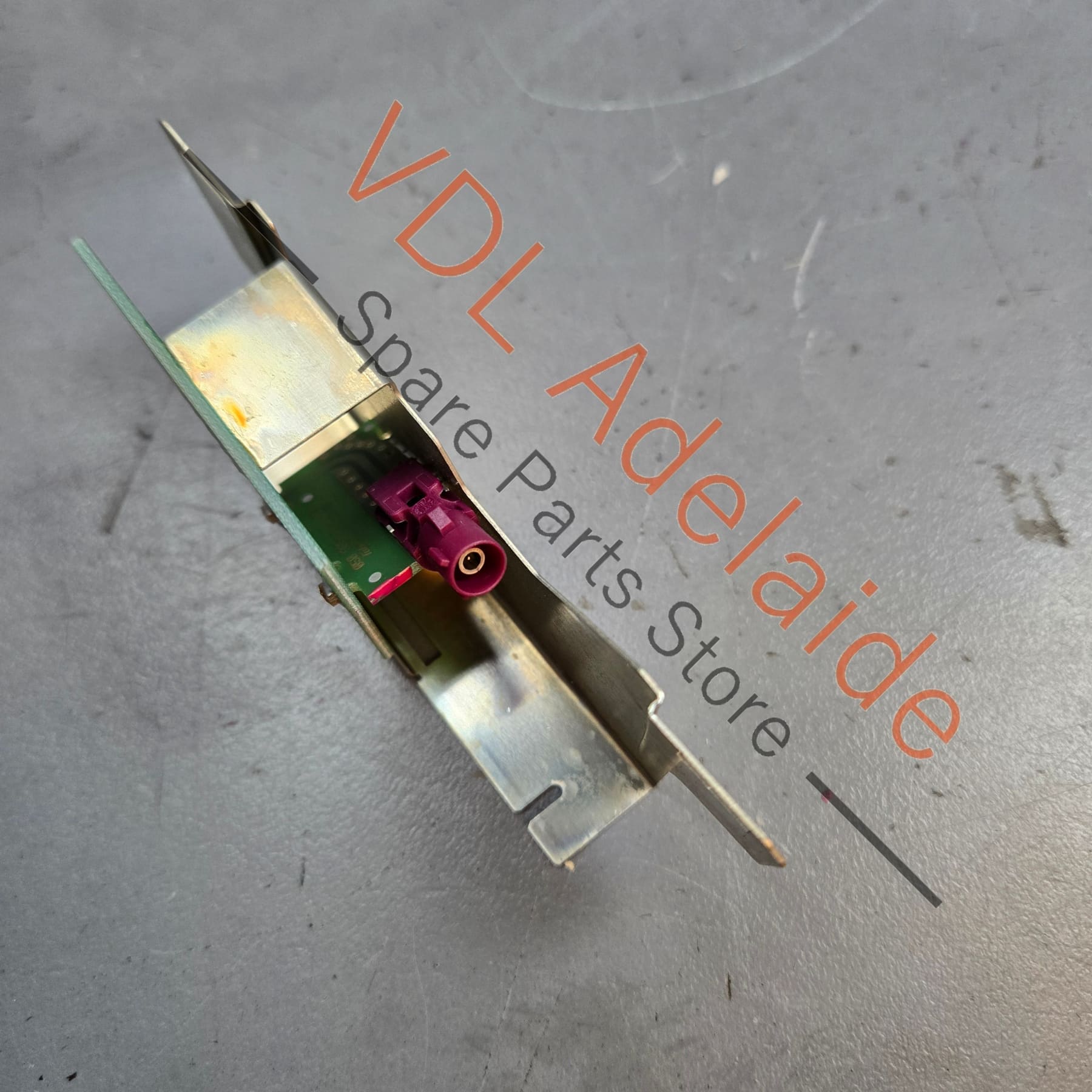 99164712500   Porsche Boxster GSM Phone Antenna 99164712500