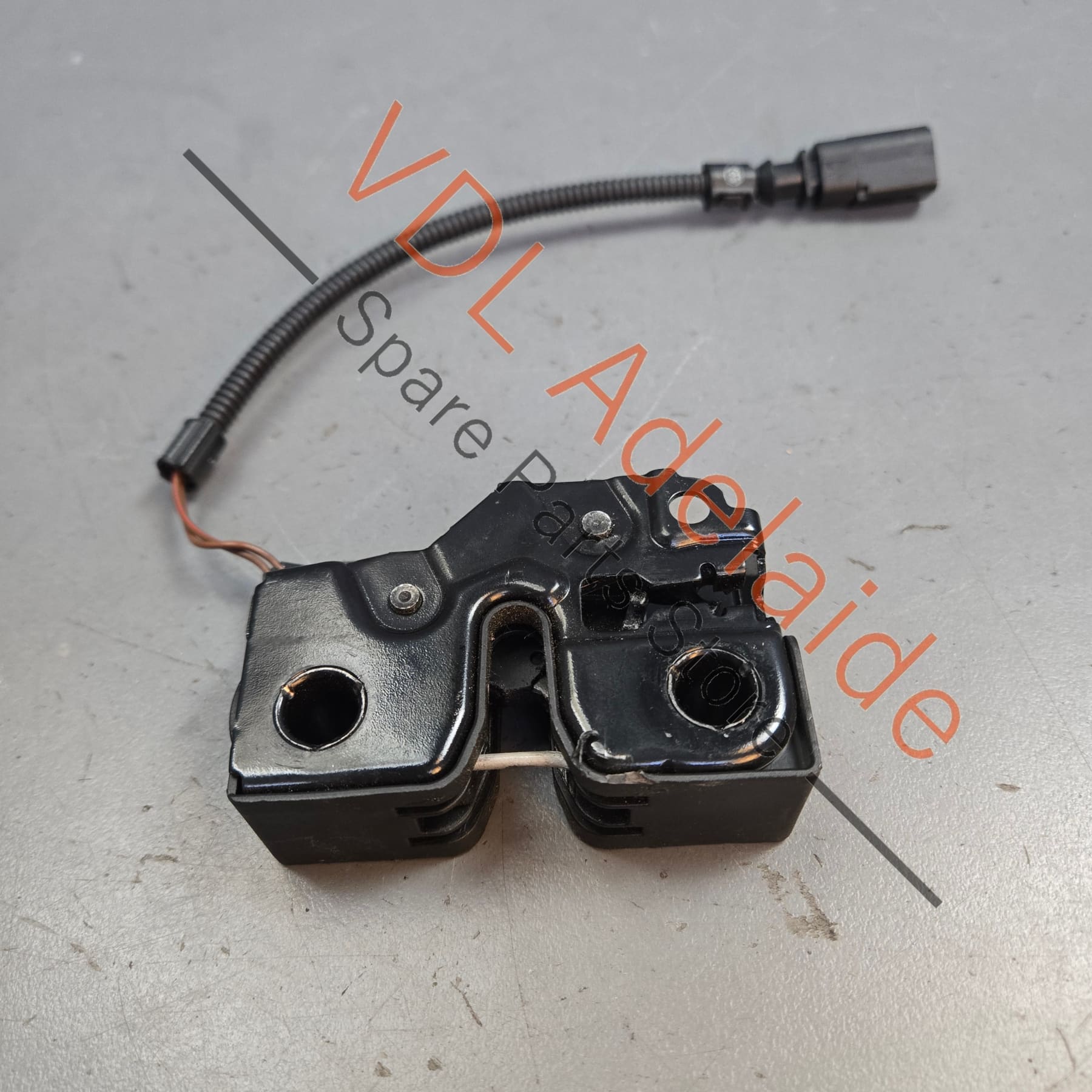 98151205300   Porsche Boxster 981 Rear Hatch Trunk Boot Lid Lock 98151205300