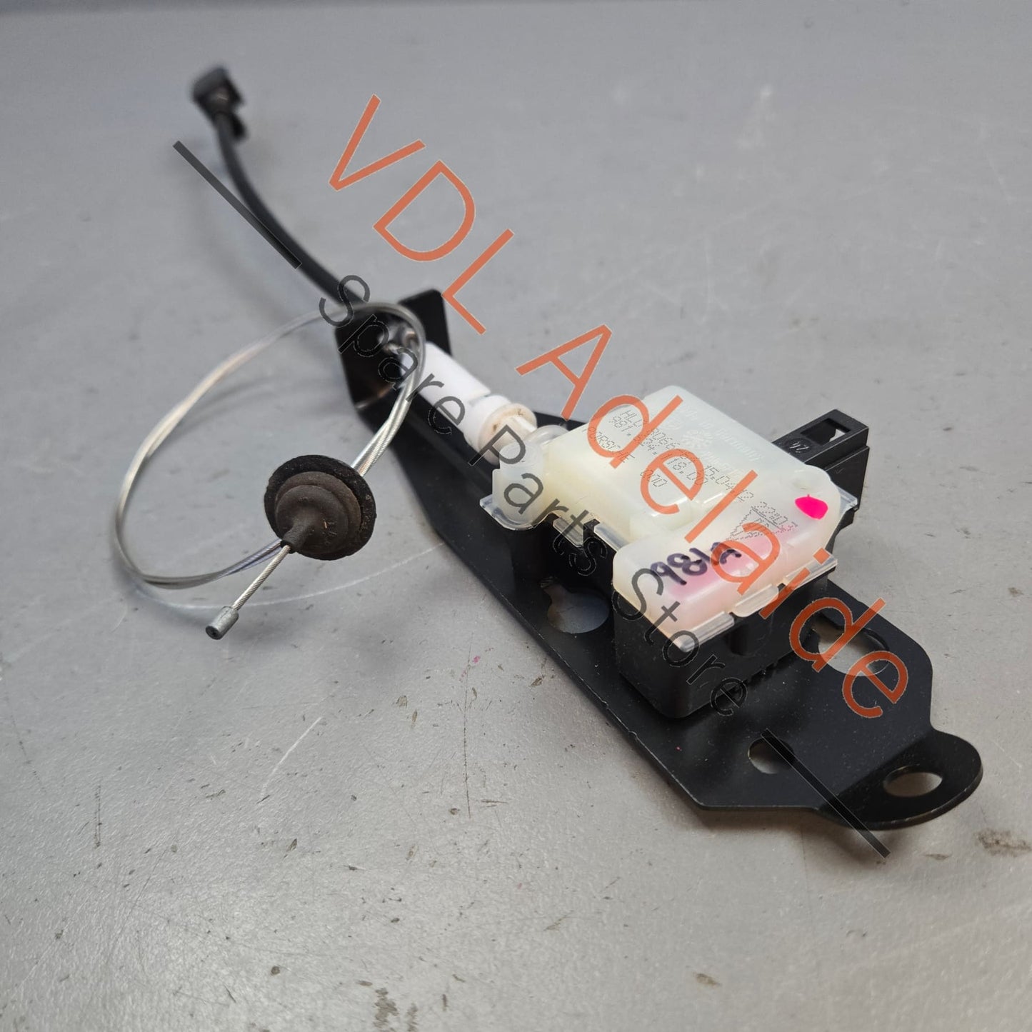 98162411800   Porsche Boxster 981 Rear Hatch Trunk Boot Lid Release Actuator Lock 98162411800