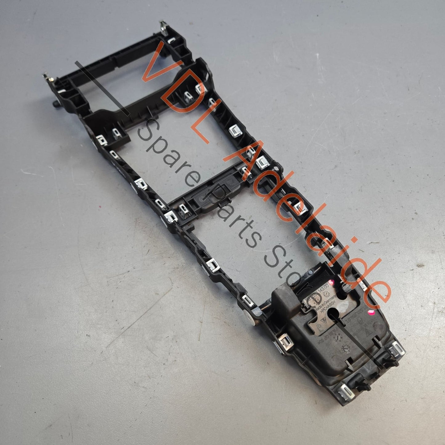 99155326301   Porsche Boxster Cayman Centre Console Carrier Trim Interior Frame Bracket 99155326301