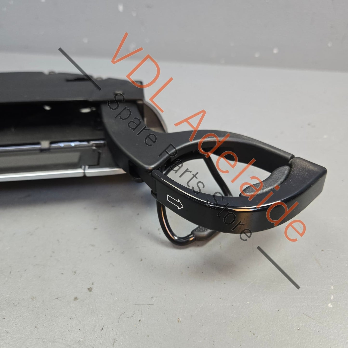 99155219305   Porsche Boxster Cayman 911 Drinks Cup Holder for Dashboard Interior Left Side 99155219305 V08