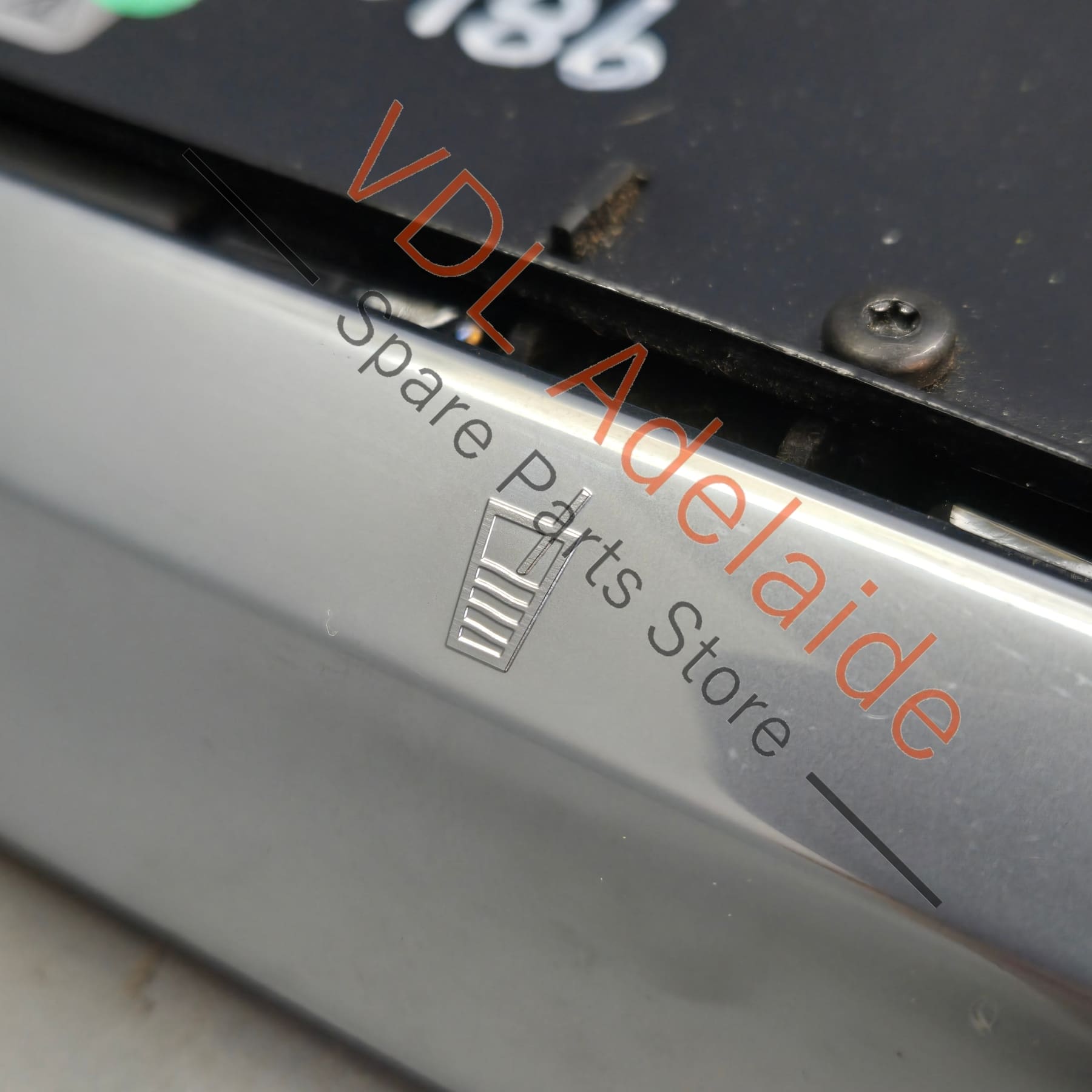 99155219305   Porsche Boxster Cayman 911 Drinks Cup Holder for Dashboard Interior Left Side 99155219305 V08