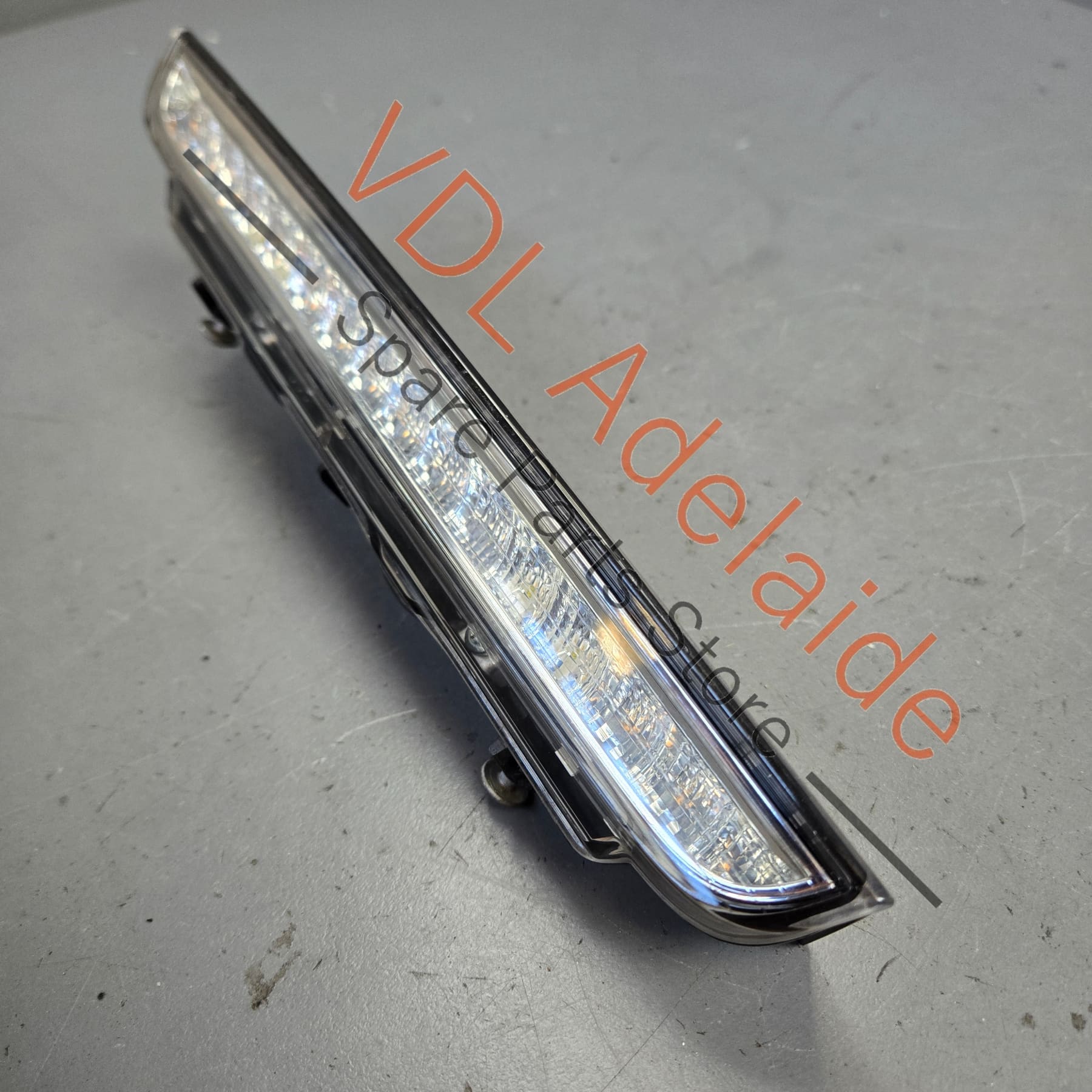98163146502   Porsche Boxster 981 Rear Middle Fog Reverse Lamp Light 98163146502