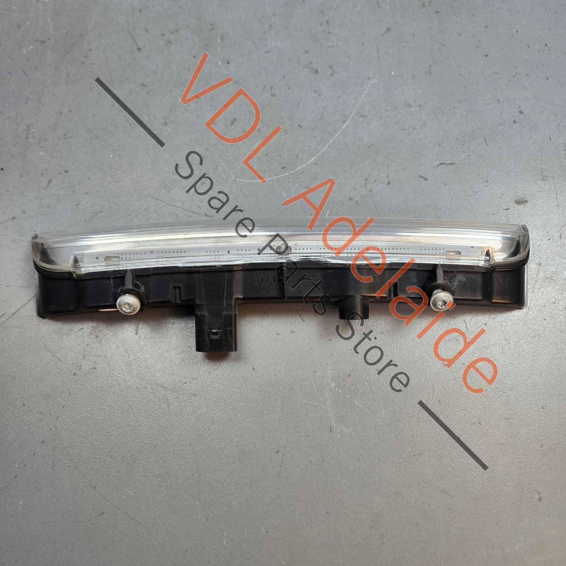 98163146502   Porsche Boxster 981 Rear Middle Fog Reverse Lamp Light 98163146502