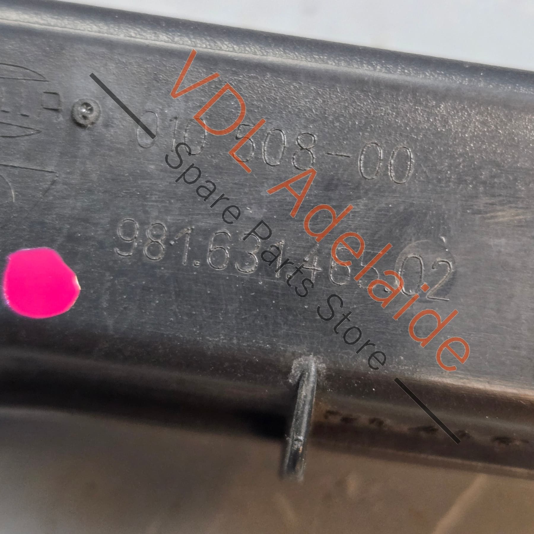 98163146502   Porsche Boxster 981 Rear Middle Fog Reverse Lamp Light 98163146502