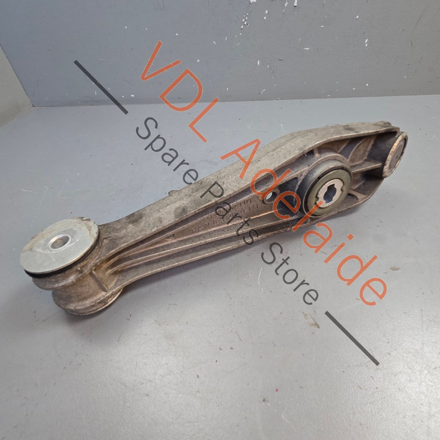 99134105301 99134105303 Porsche 911 Boxster Cayman Front Lower Control Arm Wishbone 99134105301