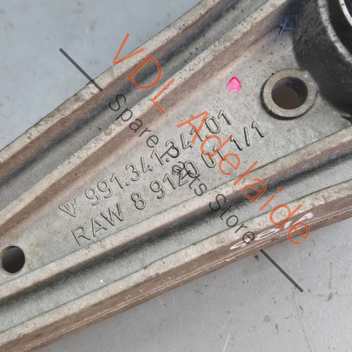 99134105301 99134105303 Porsche 911 Boxster Cayman Front Lower Control Arm Wishbone 99134105301