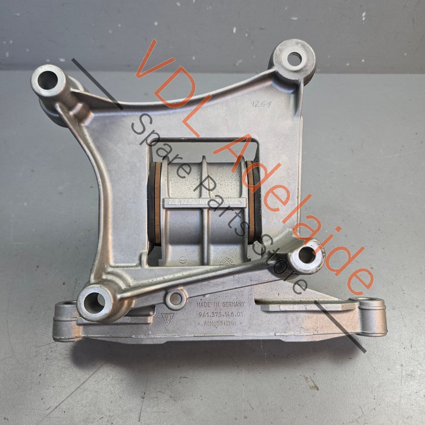 9A137501104 9A137504602 Porsche Cayman Boxster Engine Support Bracket Mount Mounting 9A137501104 9A137504602