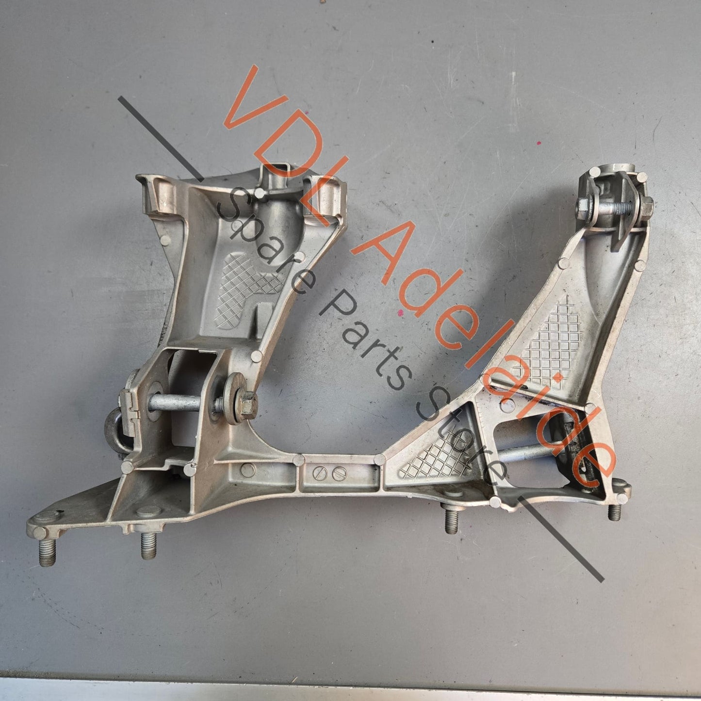 98133105105 98133105108  Porsche Boxster Cayman Rear Left Subframe Engine & Suspension Carrier Bracket 98133105108  98133105105