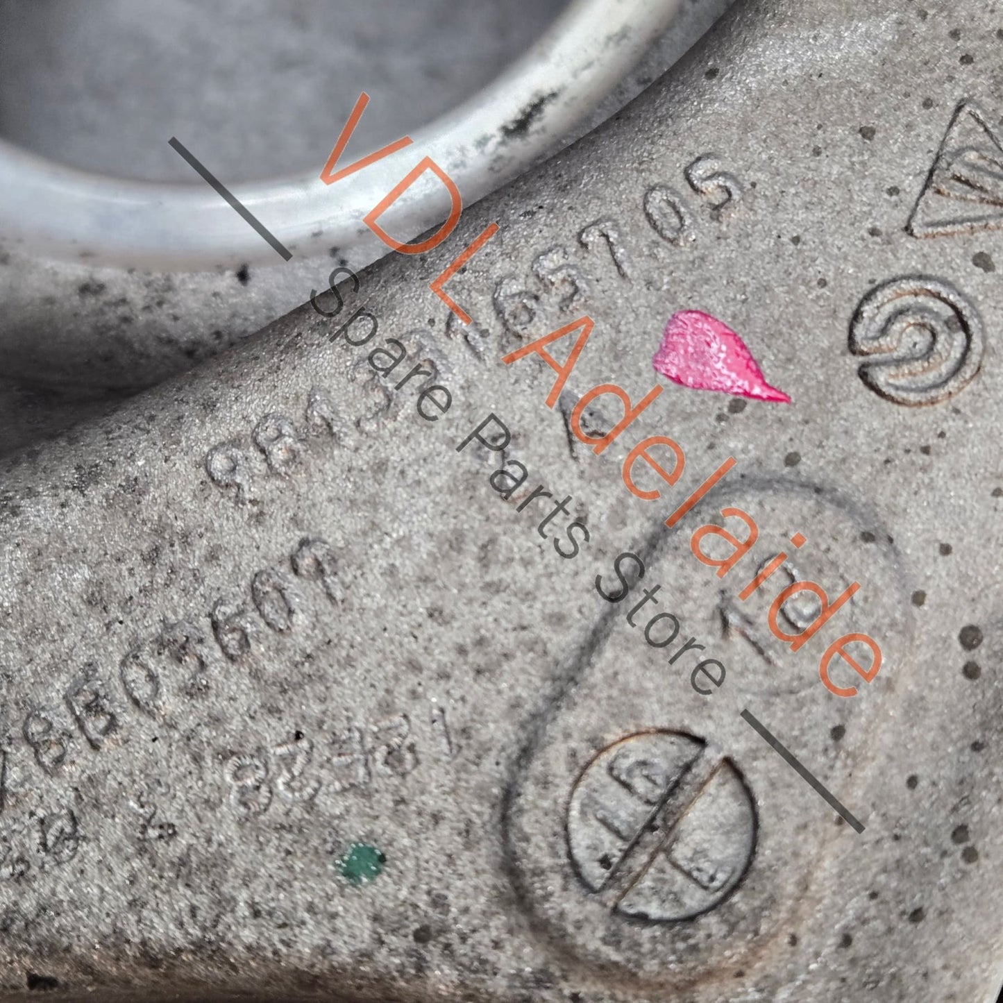 98133165705 982505051J 98133115707 Porsche 911 Cayman Boxster Rear Left Hub Spindle Wheel Bearing Housing Knuckle 982505051J 98133165705 98133115707