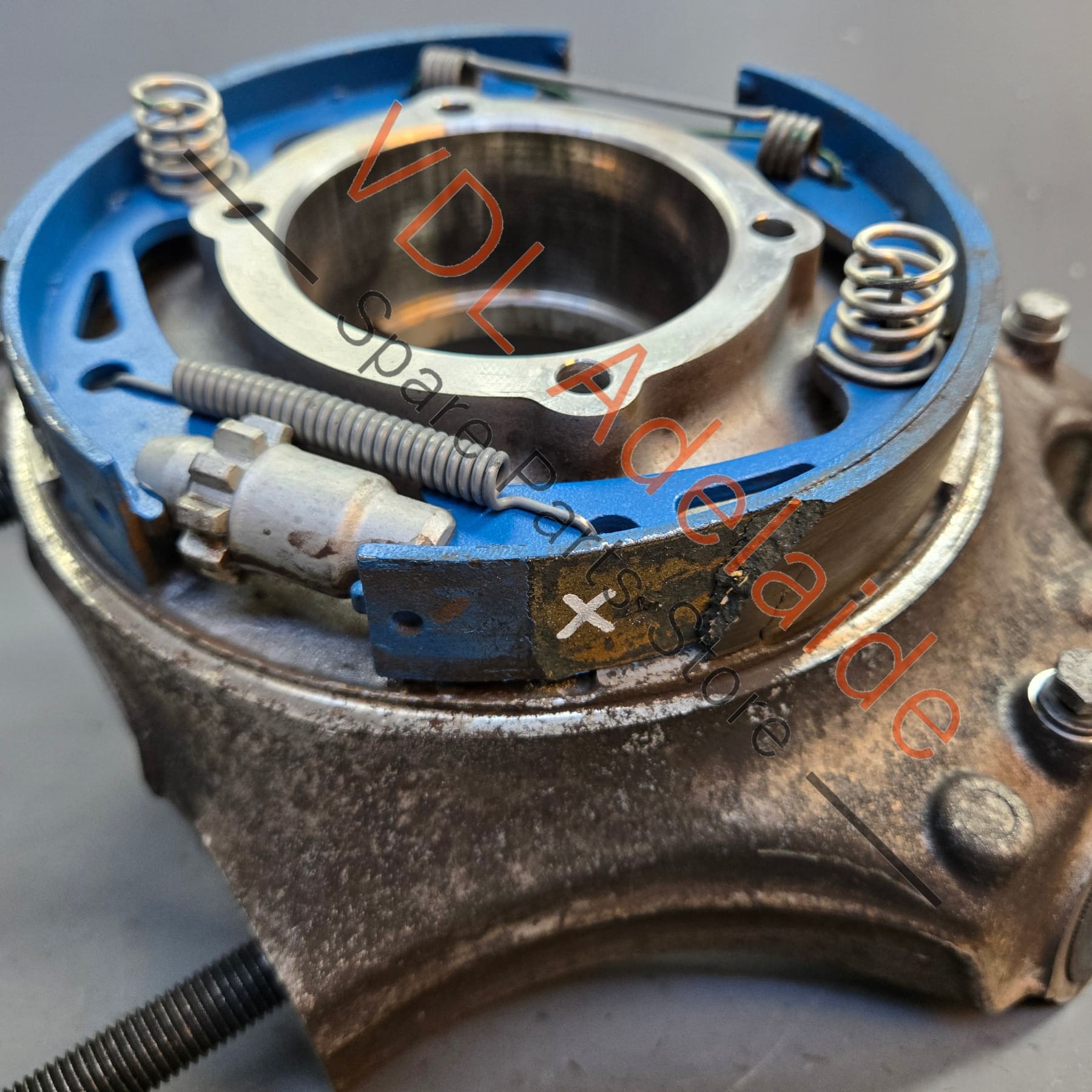 98133165705 982505051J 98133115707 Porsche 911 Cayman Boxster Rear Left Hub Spindle Wheel Bearing Housing Knuckle 982505051J 98133165705 98133115707