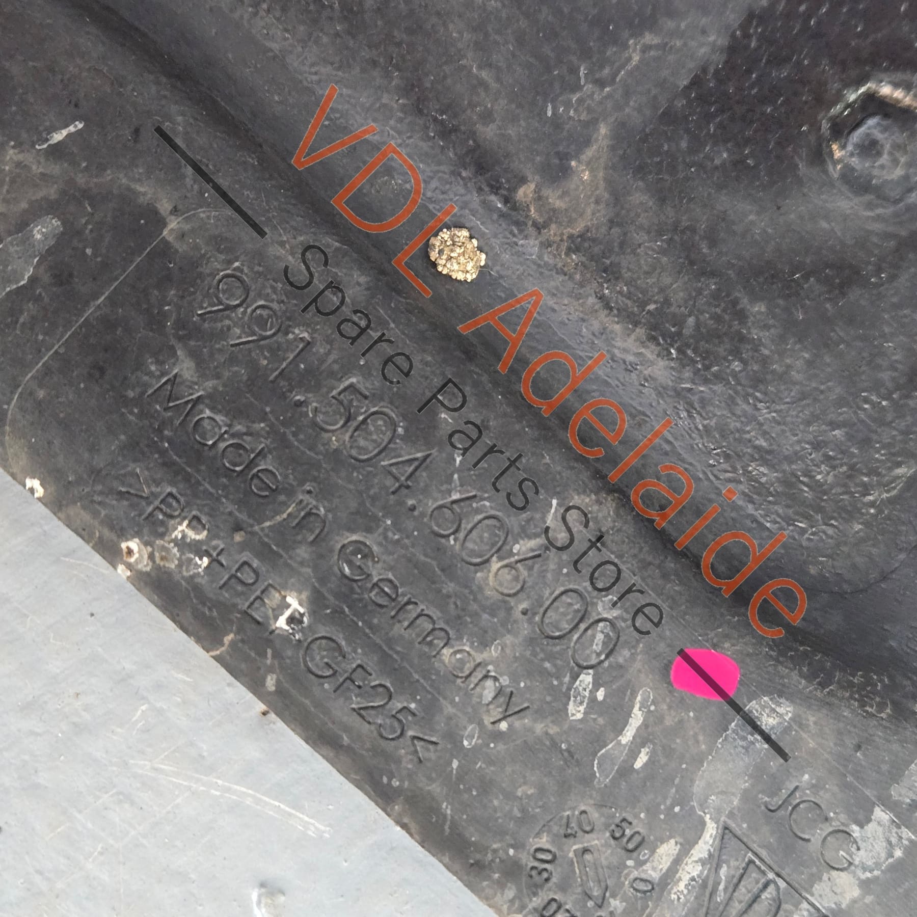 99150460600   Porsche Cayman Boxster 911 Underbody Protection Splash Panel RHS Right Side Middle 99150460600