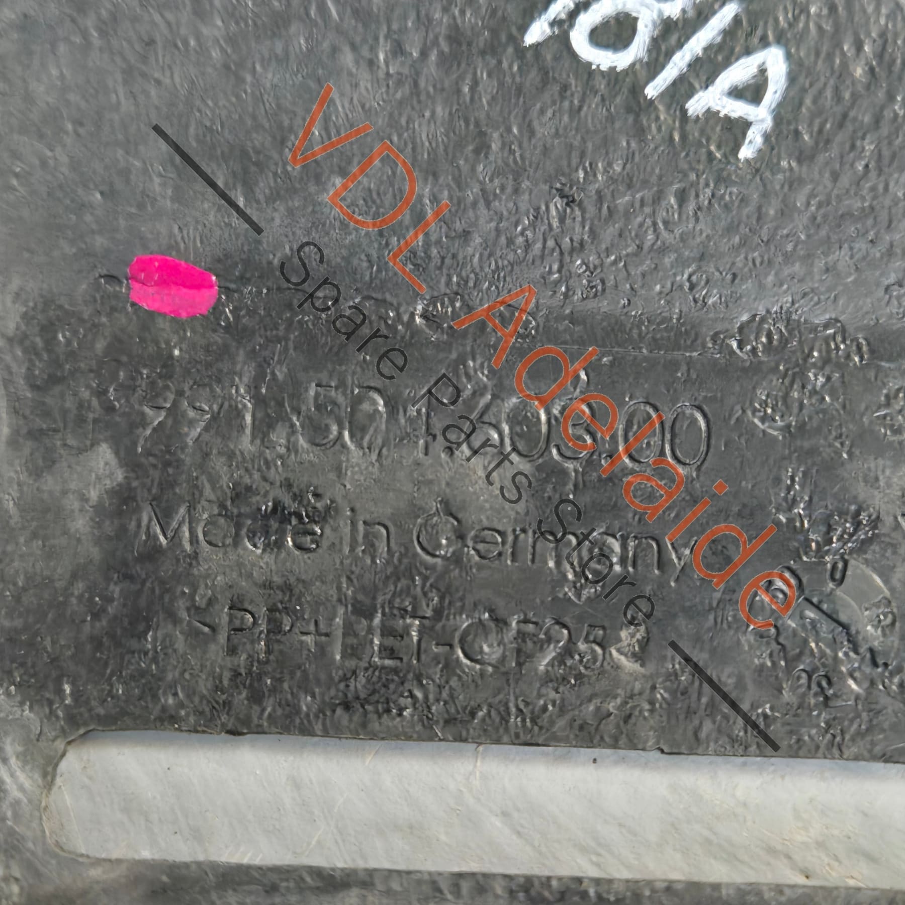 99150460300   Porsche Cayman Boxster 911 Underbody Protection Splash Panel Centre Middle 99150460300