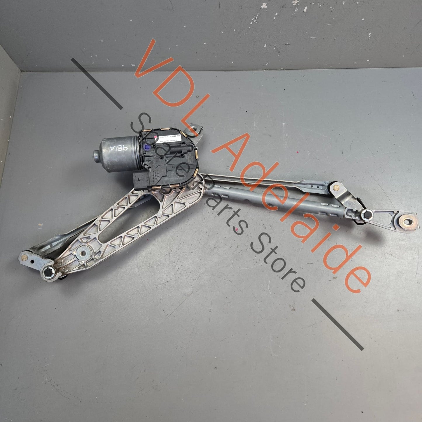 99162803610 Porsche 911 Boxster Cayman Windscreen Wiper Arm Linkage & Motor 99162803610 99162410603