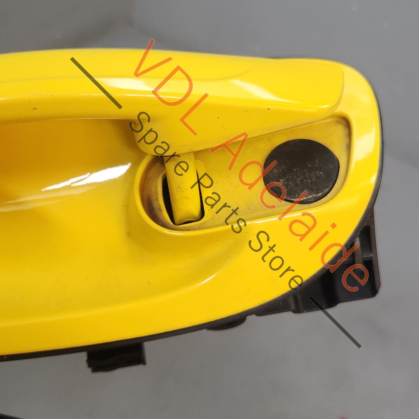 98153891204    Porsche Cayman Boxster 981 Left Exterior Door Handle 98153706301 Racing Yellow 1S1, P3 / 1S1