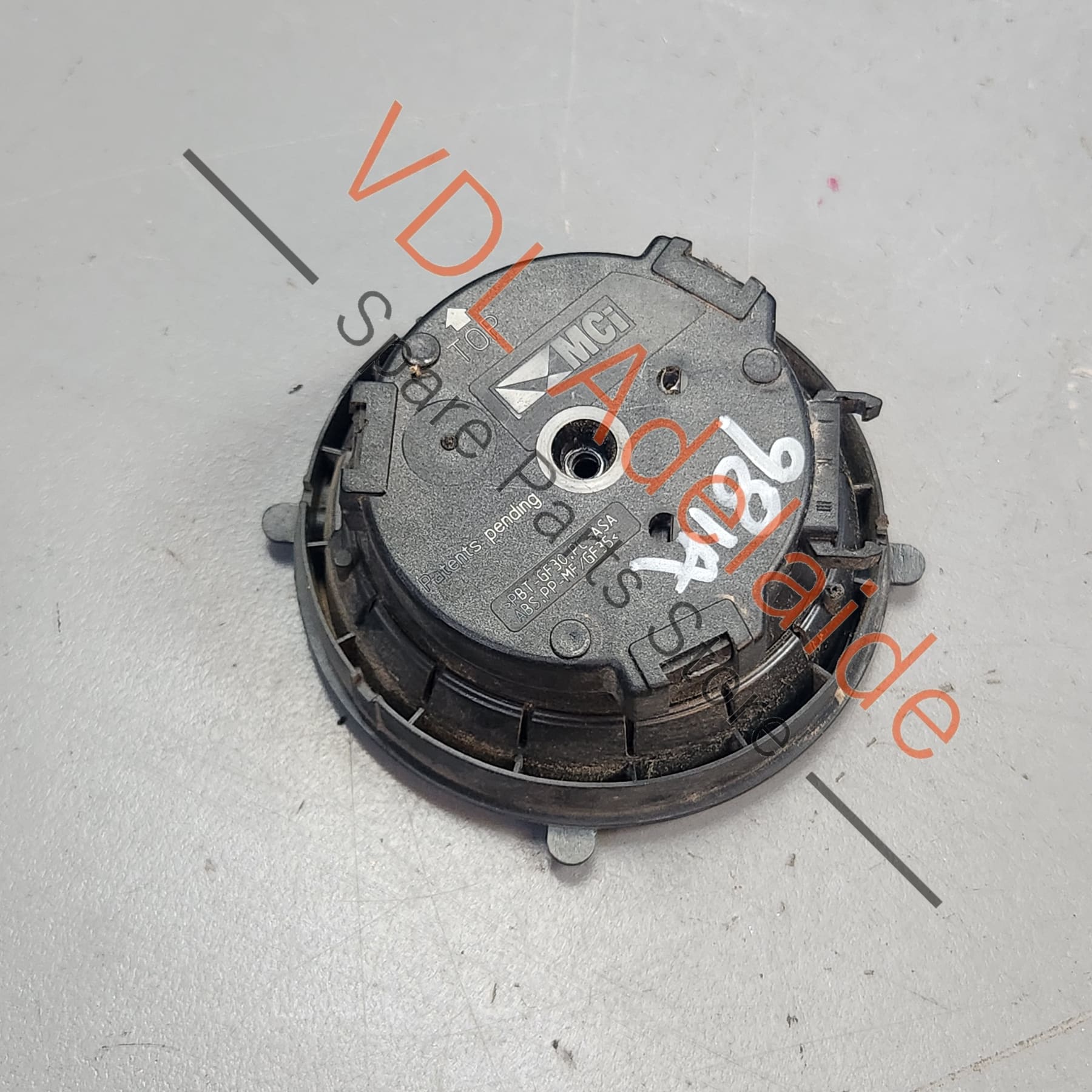 99762404701    Porsche 911 Boxster Cayman Exterior Mirror Adjuster Motor 99762404701