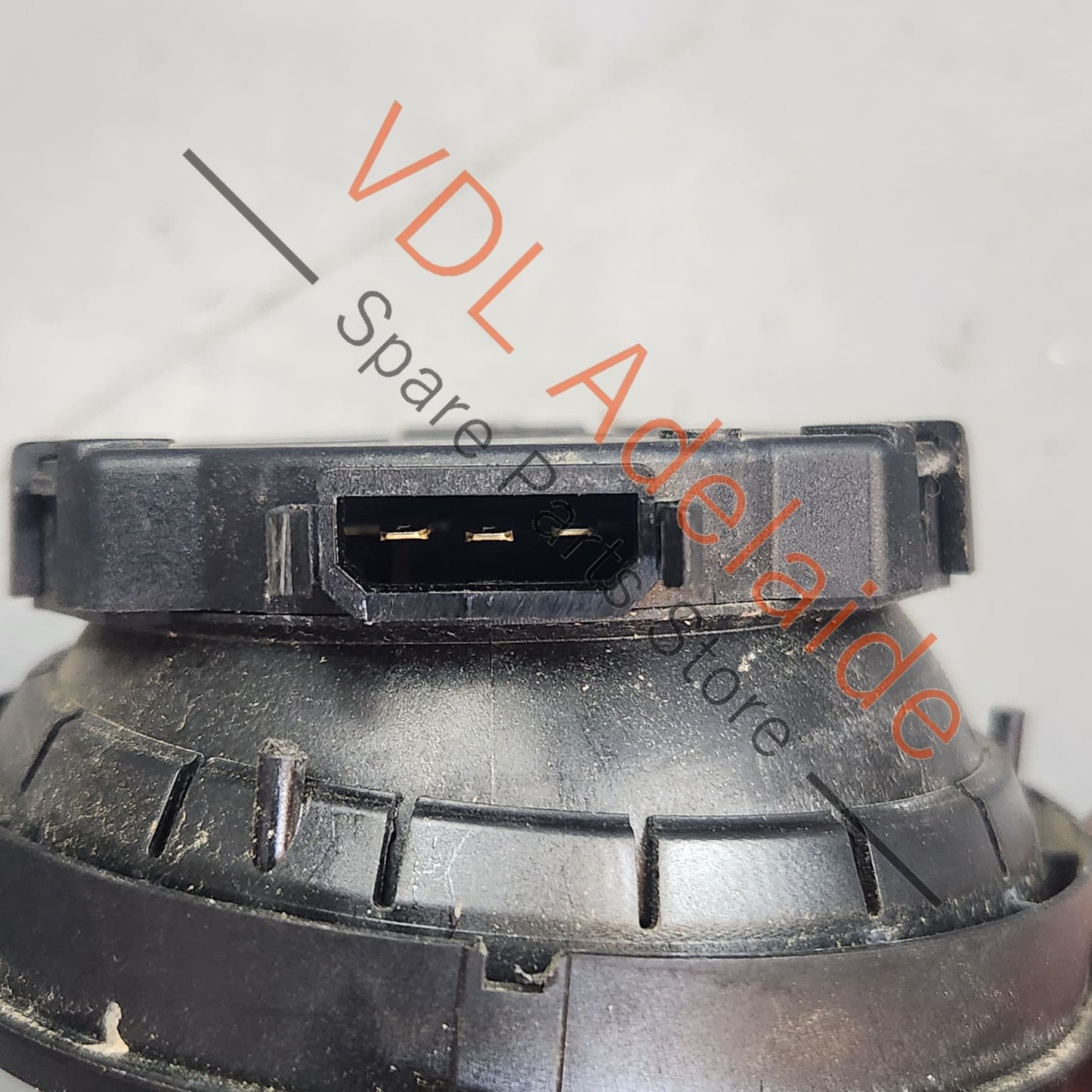 99762404701    Porsche 911 Boxster Cayman Exterior Mirror Adjuster Motor 99762404701