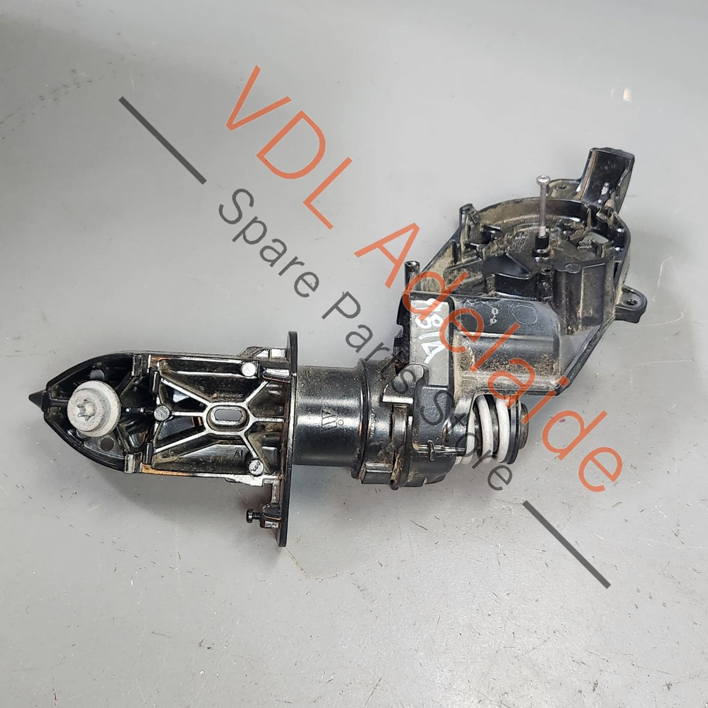 99173121909    Porsche 981 Boxster Cayman Left Side Manual Fold Mirror Base 99173121909