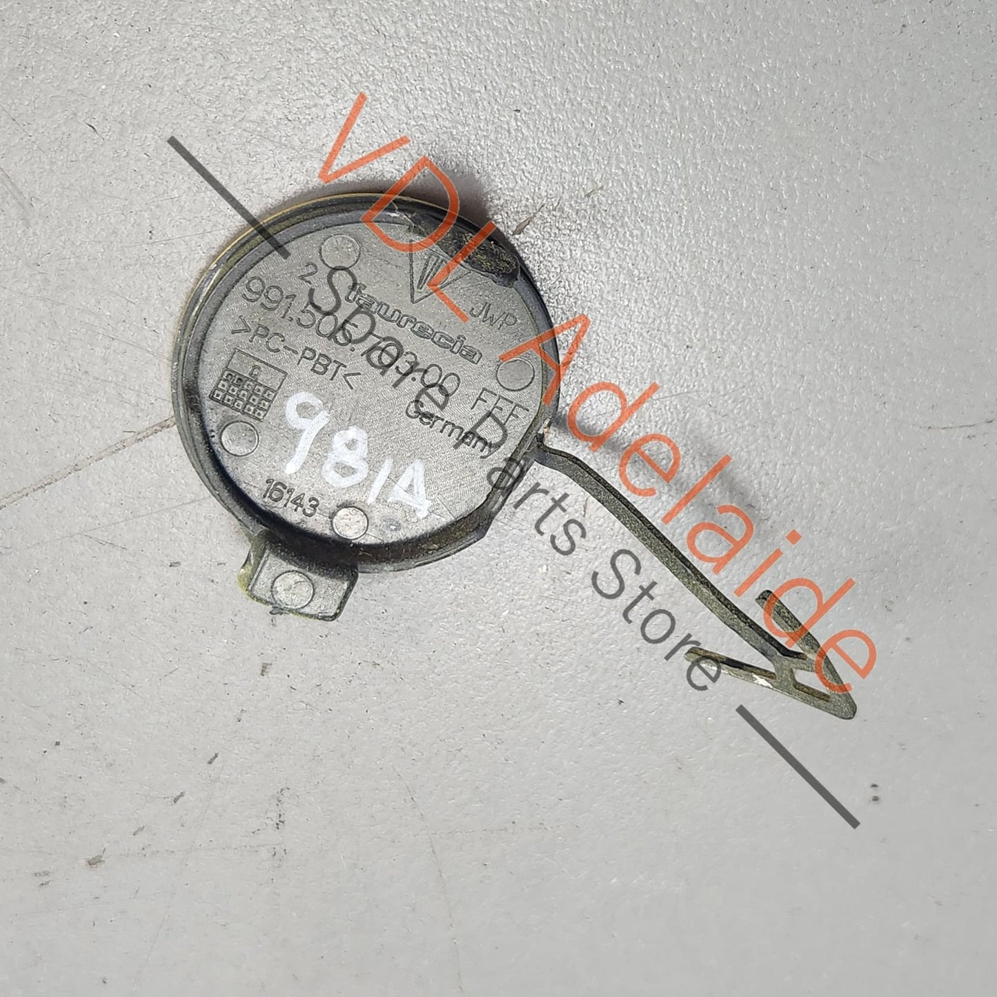 99150570300    Porsche 911 Boxster Cayman Front Bumper Tow Hook Cover Cap 99150570300 Racing Yellow 1S1, P3 / 1S1