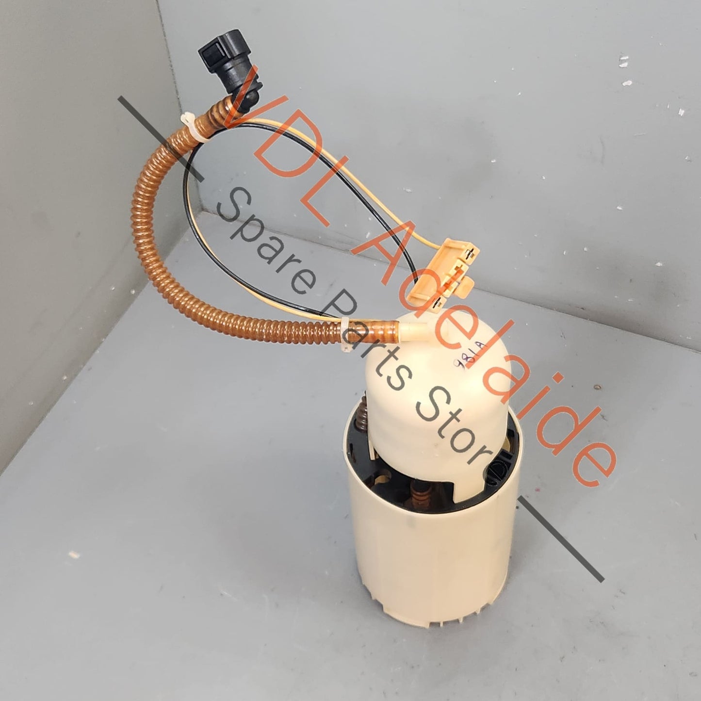 99162014101 99162014100   Porsche 911 Boxster Cayman Low Pressure Fuel Pump In Tank 99162014101