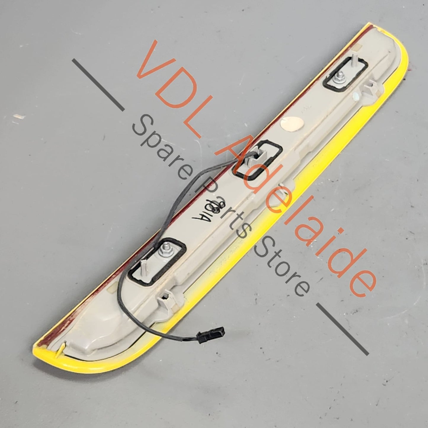 98163118104 98151271500   Porsche Boxster Cayman 981 Rear Middle Brake Light and Trim Cover 98163118104 98151271500