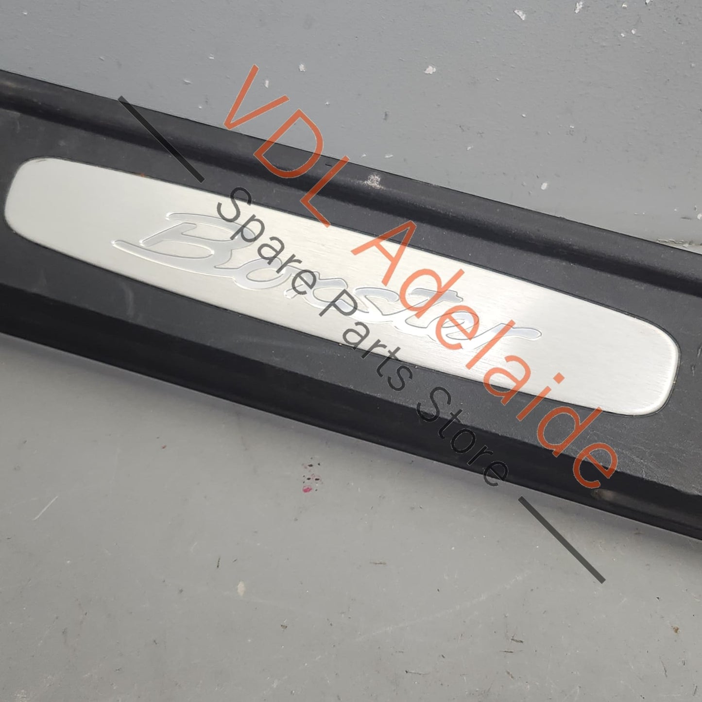 98150466701 981504467201   Porsche Boxster Sill Trim Cover Left 98150446720 1E0 98150446705