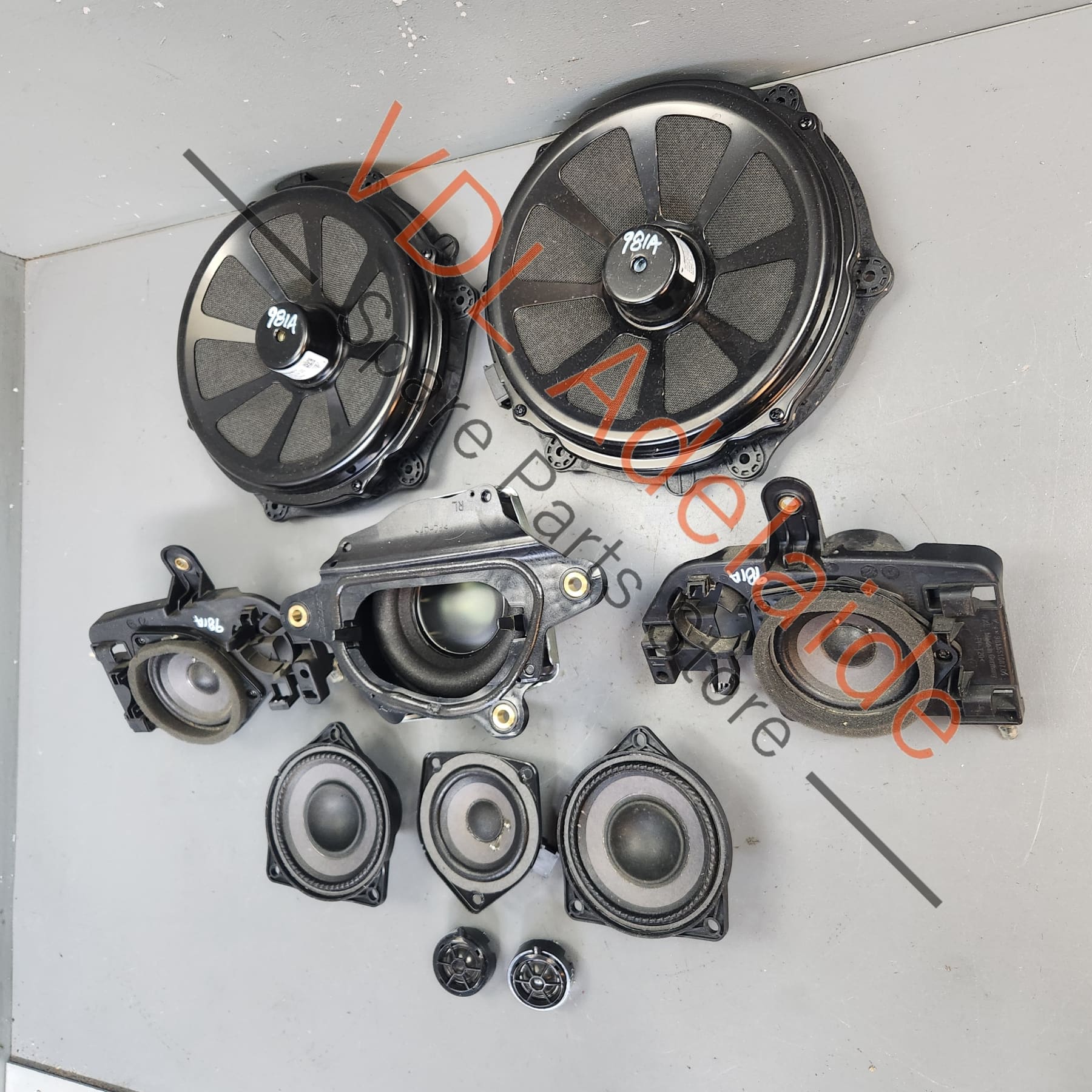 99164556600 7PP035454E 7PP035415F  Porsche Cayman Boxster 911 10 Speaker Loudspeaker Audio Set with Subwoofer