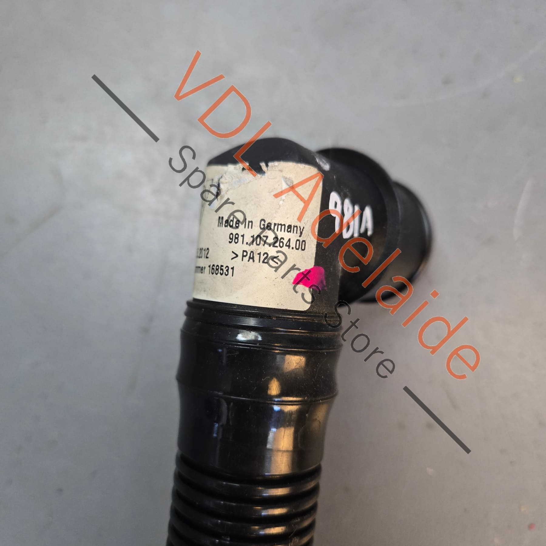 98110726400 98110726401   Porsche Cayman Boxster Engine Oil Filler Tube Pipe 98110726400 98110726401