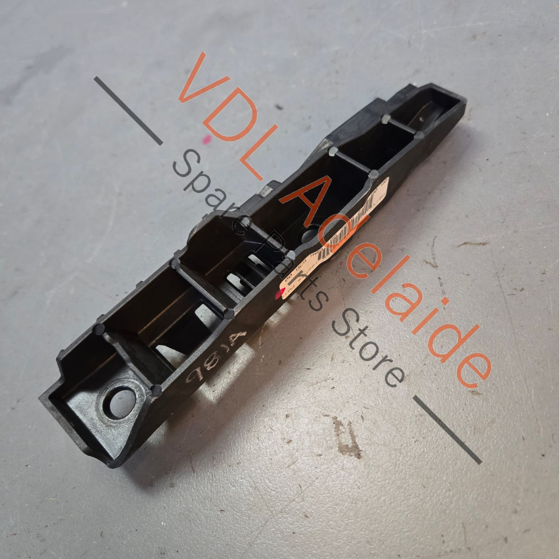 98150553600    Porsche Boxster Cayman Right Front Bumper Retaining Bracket 98150553600