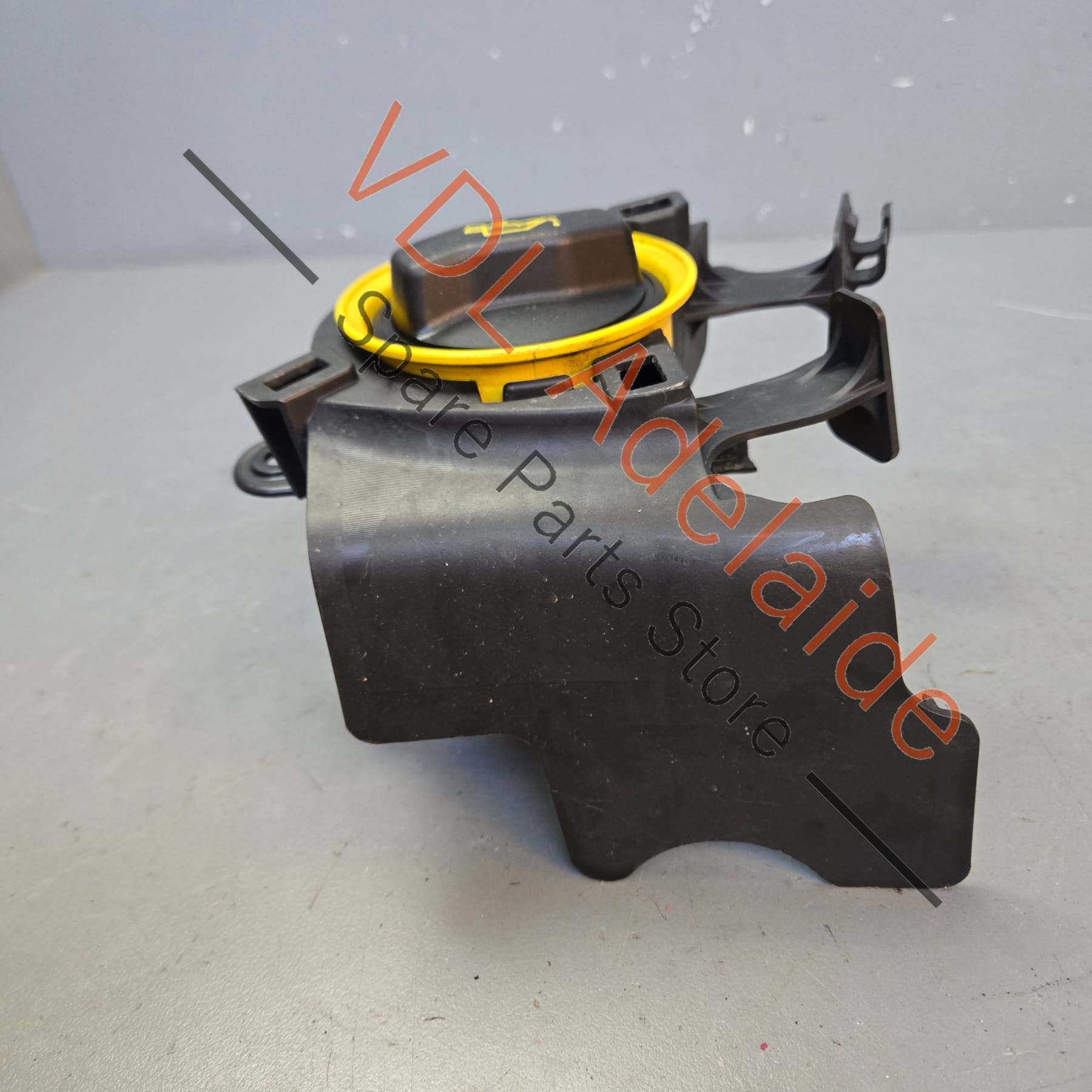 98155137802 98110716005   Porsche Boxster Cayman Engine Oil Filler Cap Tube Funnel & Trim 98110703508 98110716005