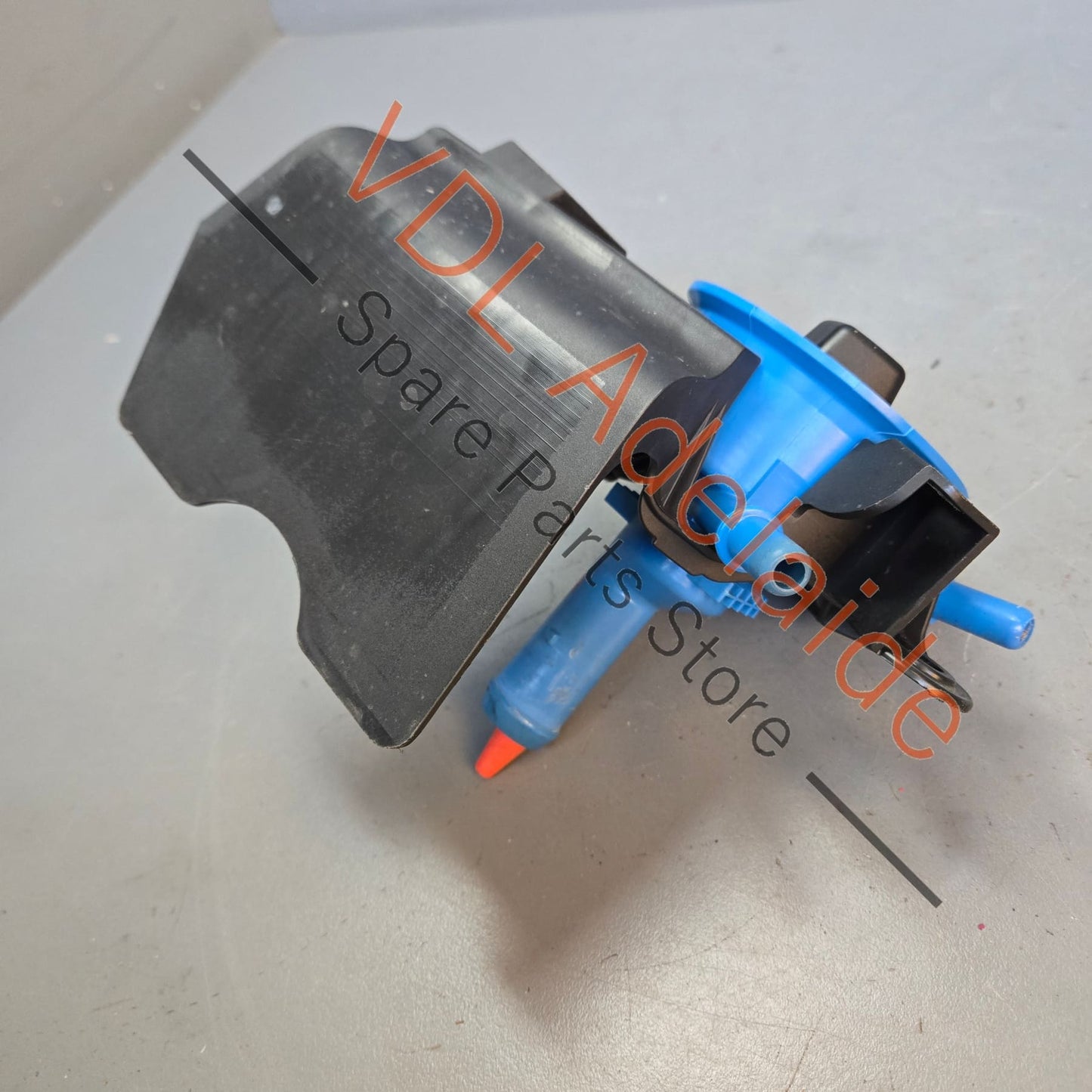 99610644704 7P5121671A Porsche Boxster Cayman Coolant Filler Cap Tube Funnel & Trim 99610644704 7P5121671A