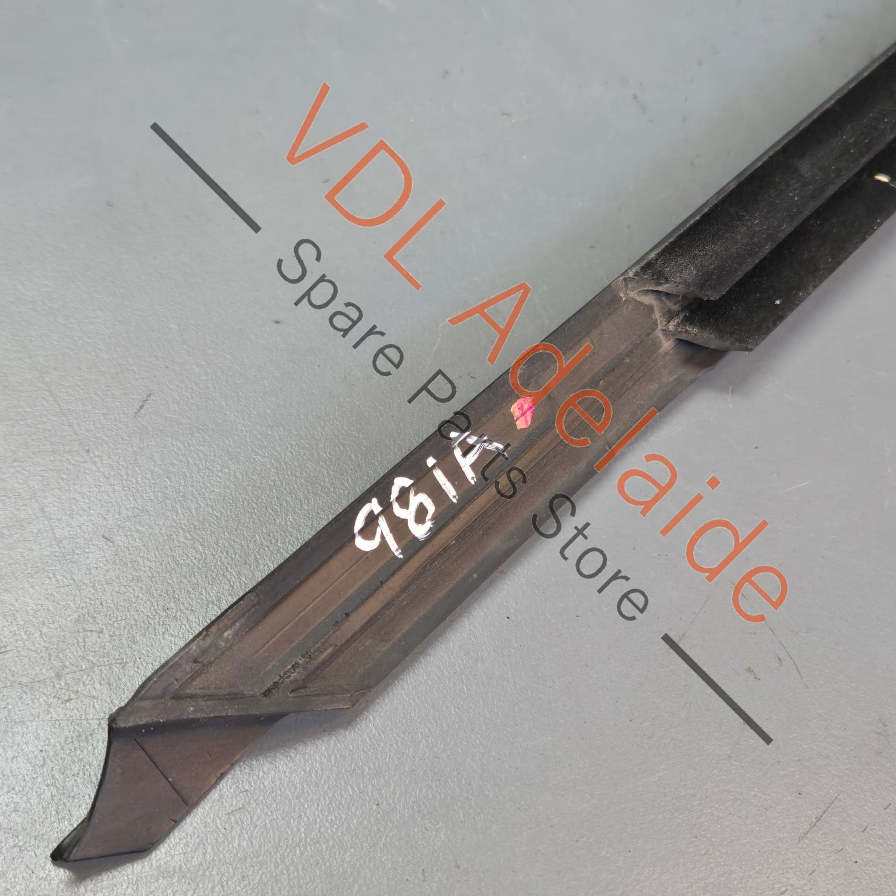 98153708501 98153708502   Porsche Boxster Cayman Left Side Door Aperture Window Slot Seal 98153708501