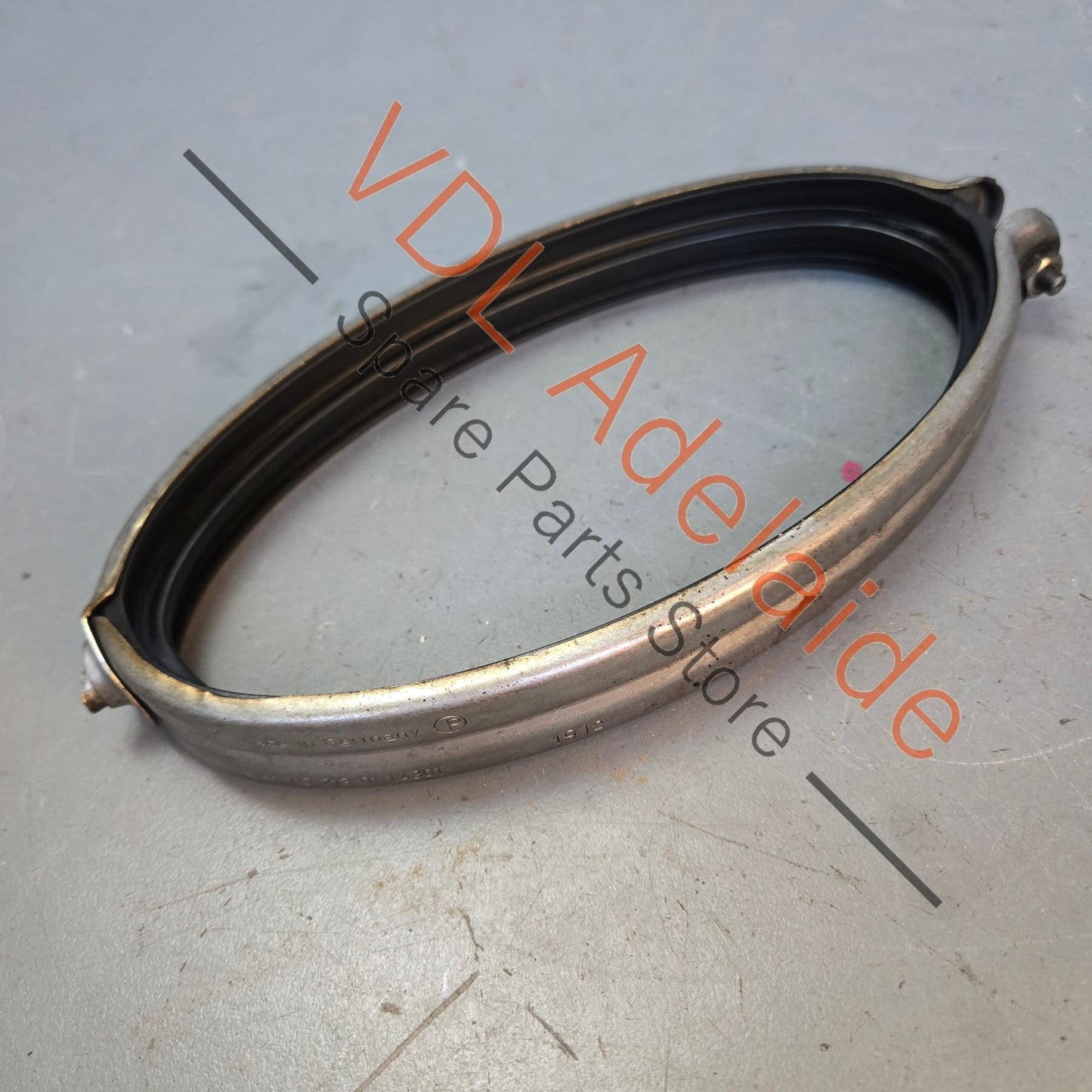 9A111021001 9A111021201 9A111021301  Porsche Intake Air Distributor Resonator Clamp for A122 2.7L 9A111021001 9A111021201 9A111021301