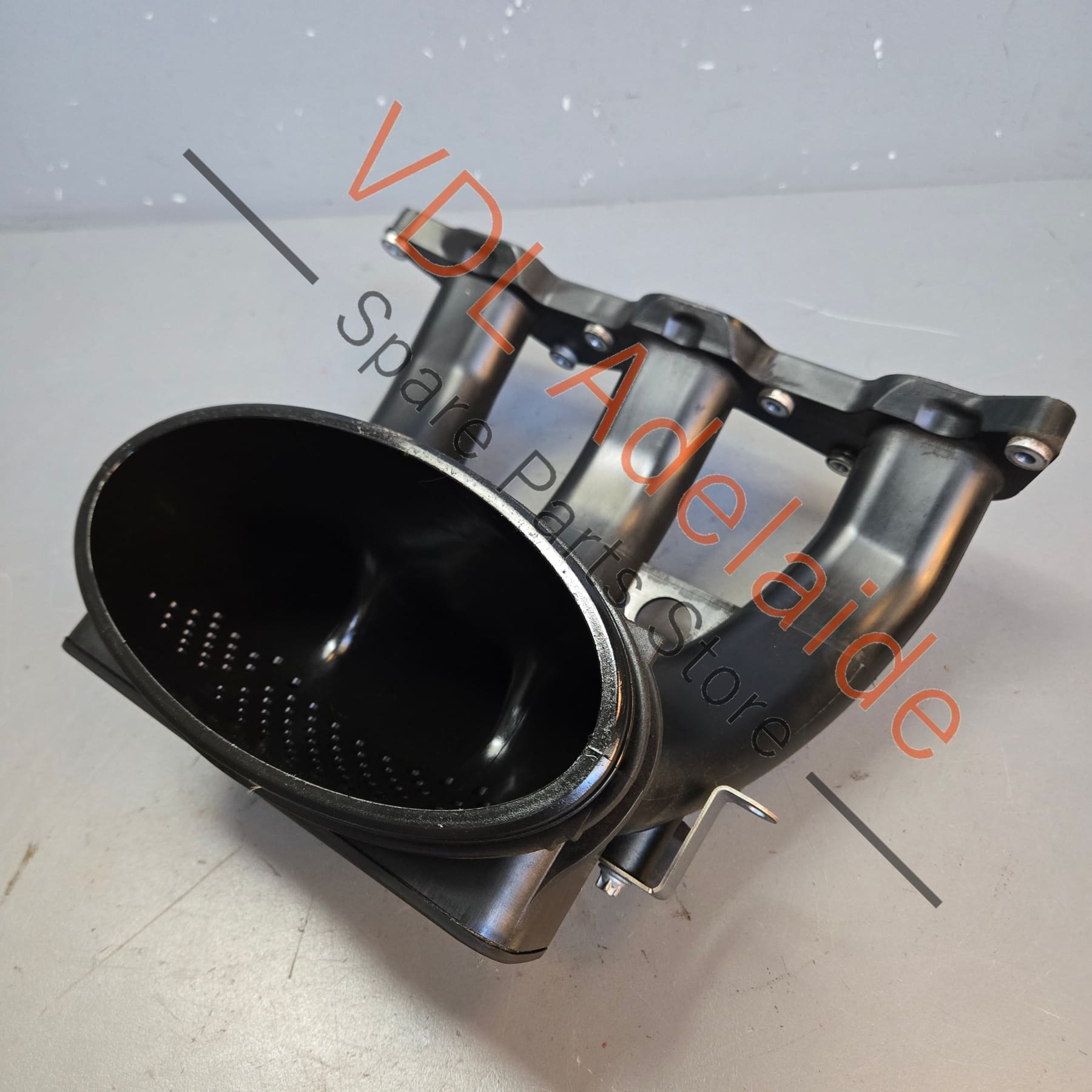 9A111011530    Porsche Cayman Boxster Plastic Intake Manifold 9A111011530