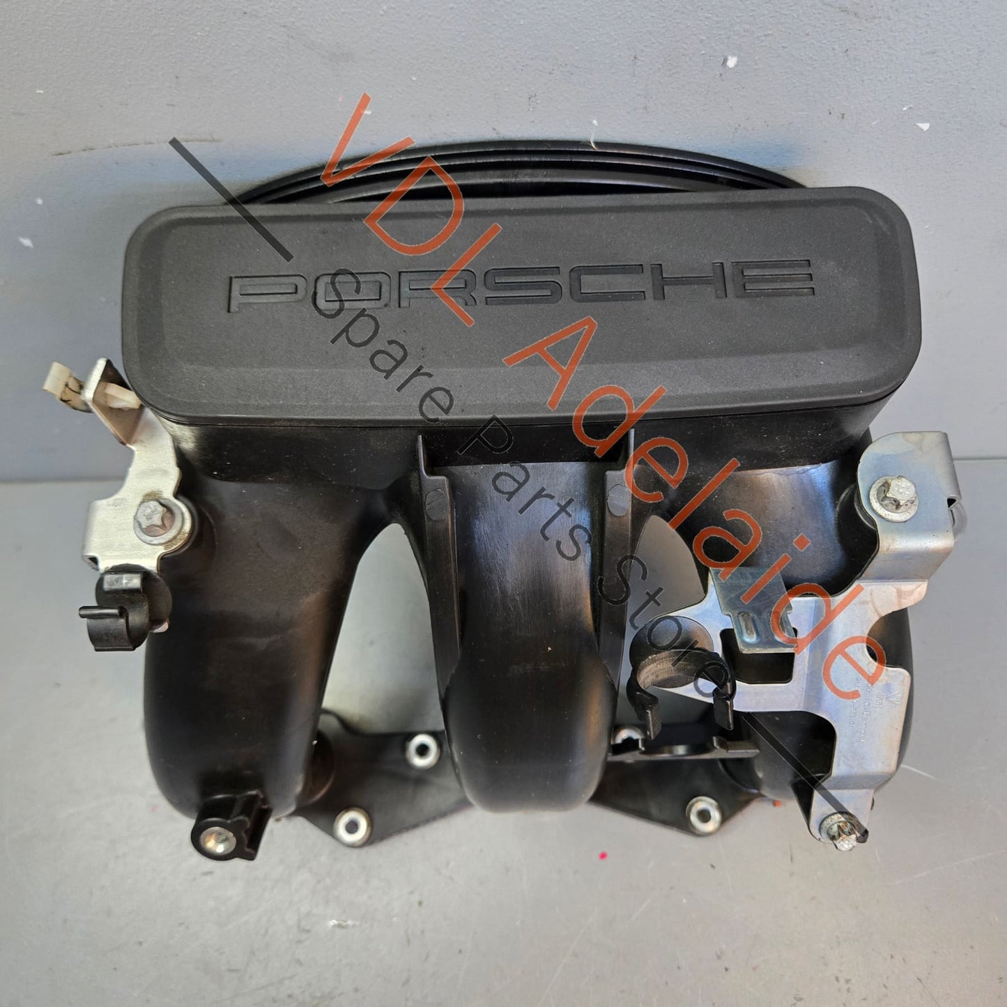 9A111011530 Porsche Cayman Boxster Plastic Intake Manifold 9A111011530