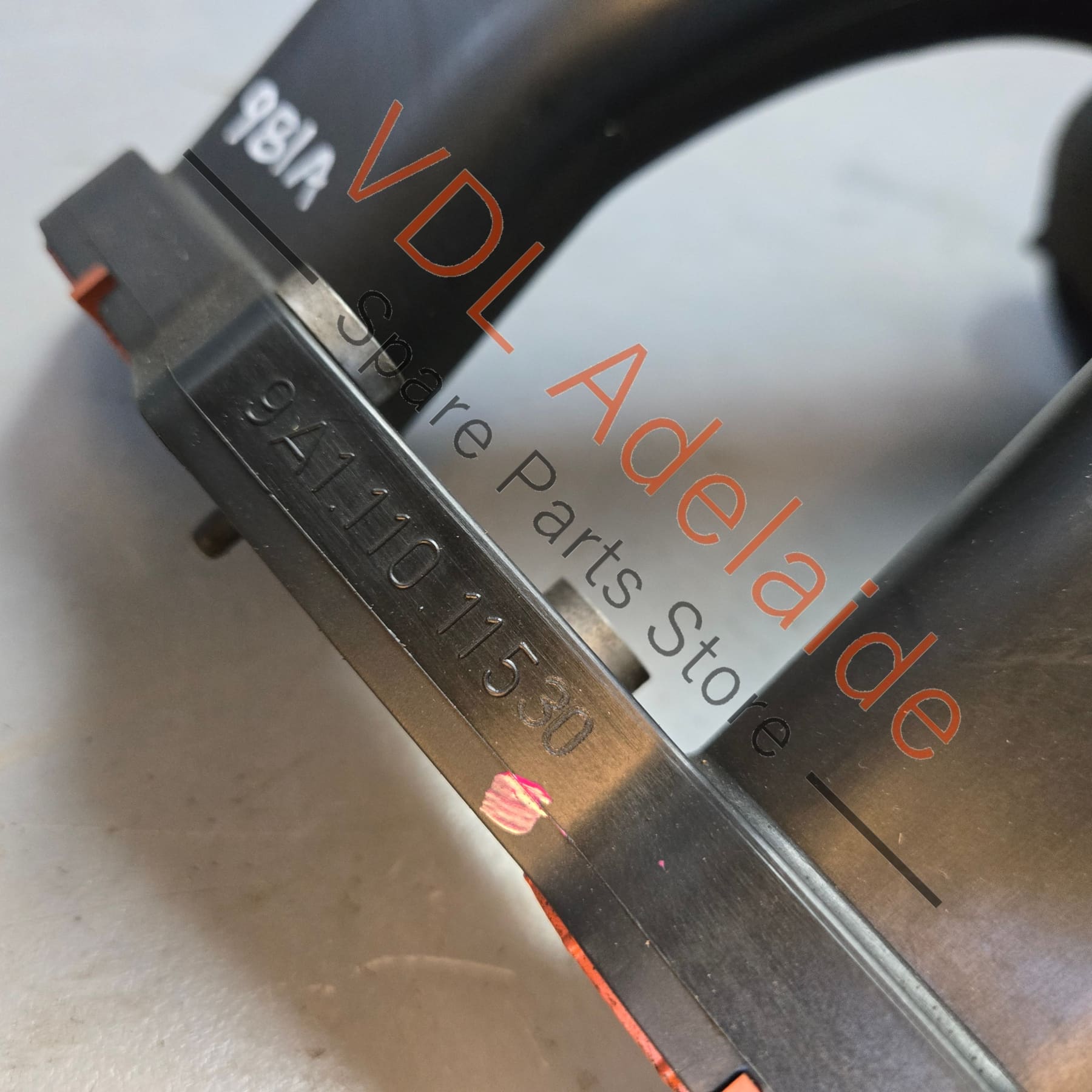 9A111011530    Porsche Cayman Boxster Plastic Intake Manifold 9A111011530