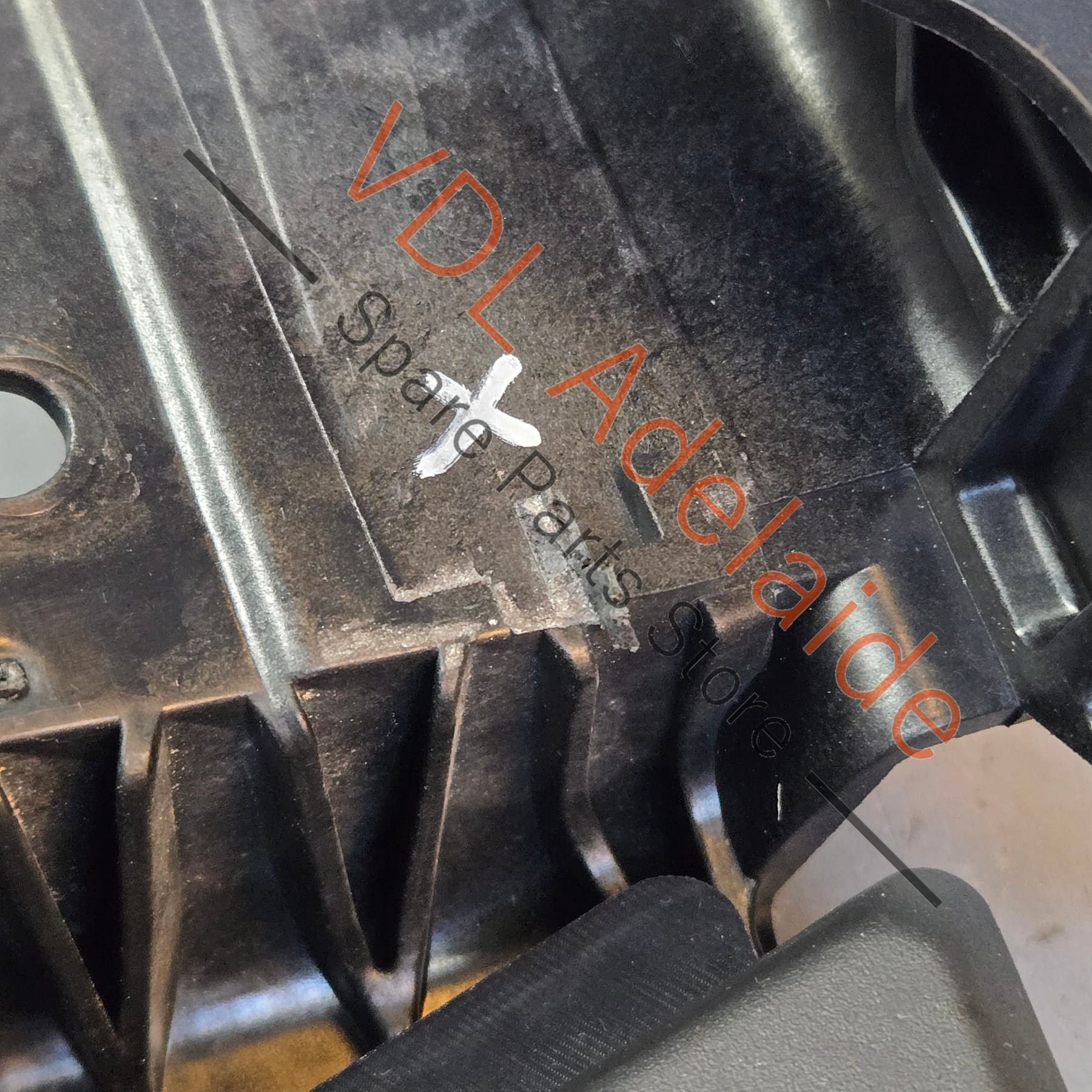 98156117506    Porsche Boxster 981 Convertible Roof Cover Flap LHS 98156117506 1E0