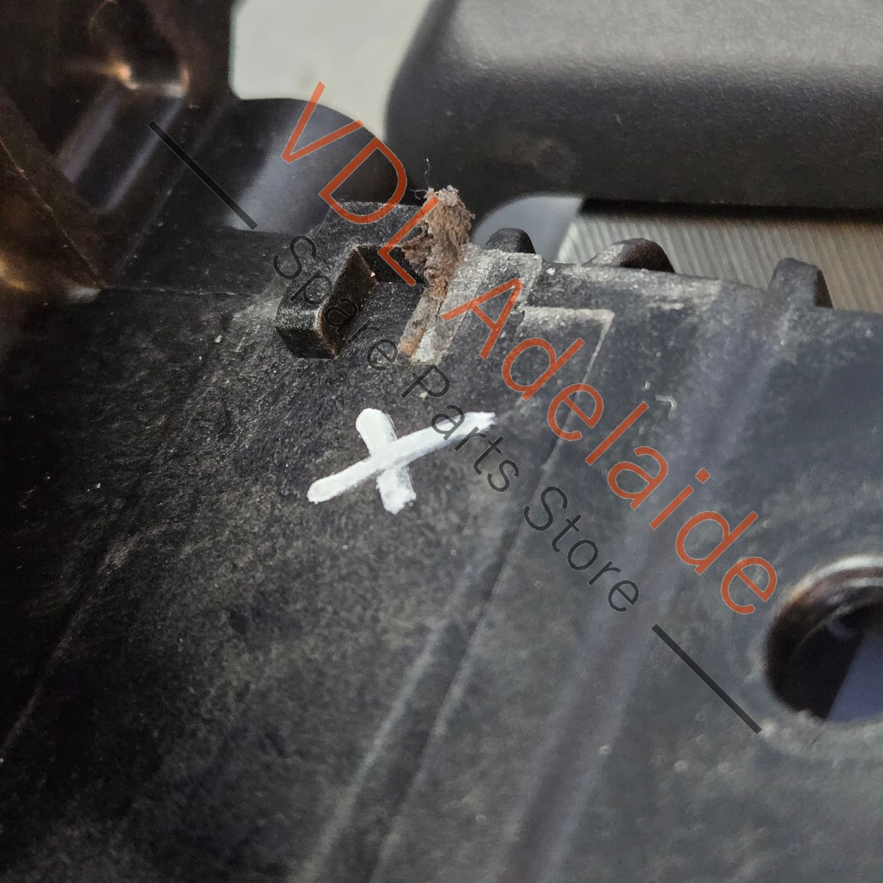 98156117506    Porsche Boxster 981 Convertible Roof Cover Flap LHS 98156117506 1E0