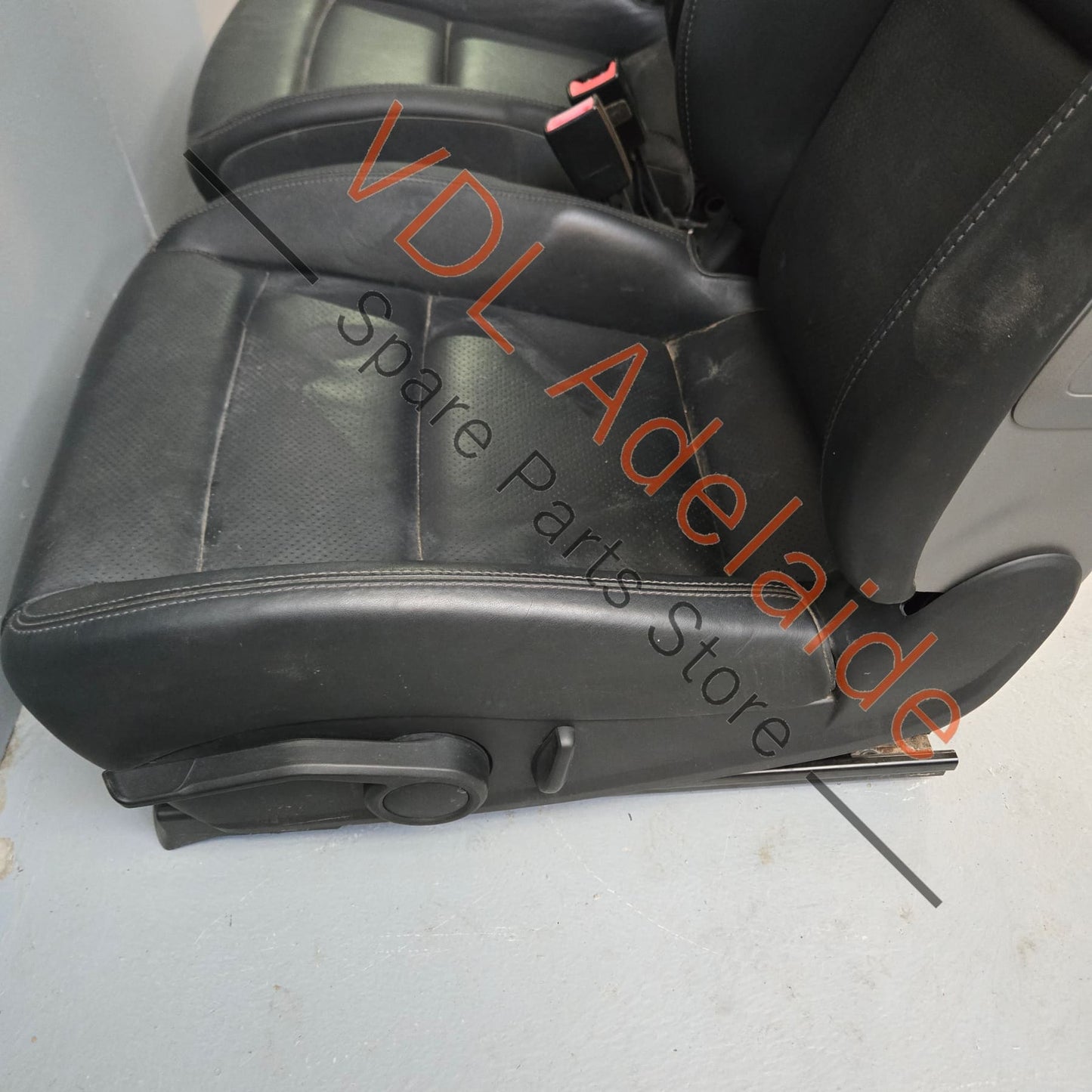 Porsche Boxster 981 Cayman Black Leather Seat Set Pair