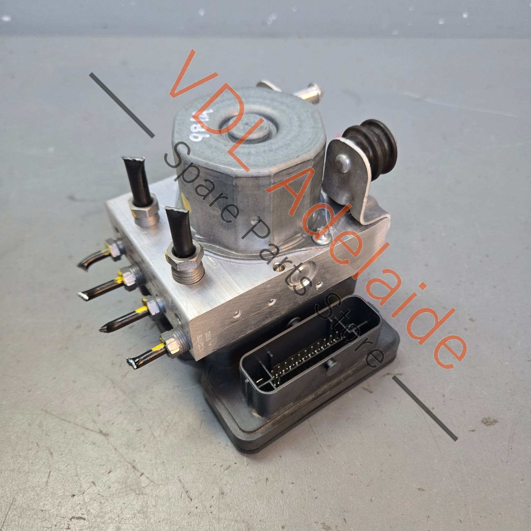 98135595503 98135595500   Porsche Boxster Cayman 981 ABS Brake Pump Module 98135595500 98135595503