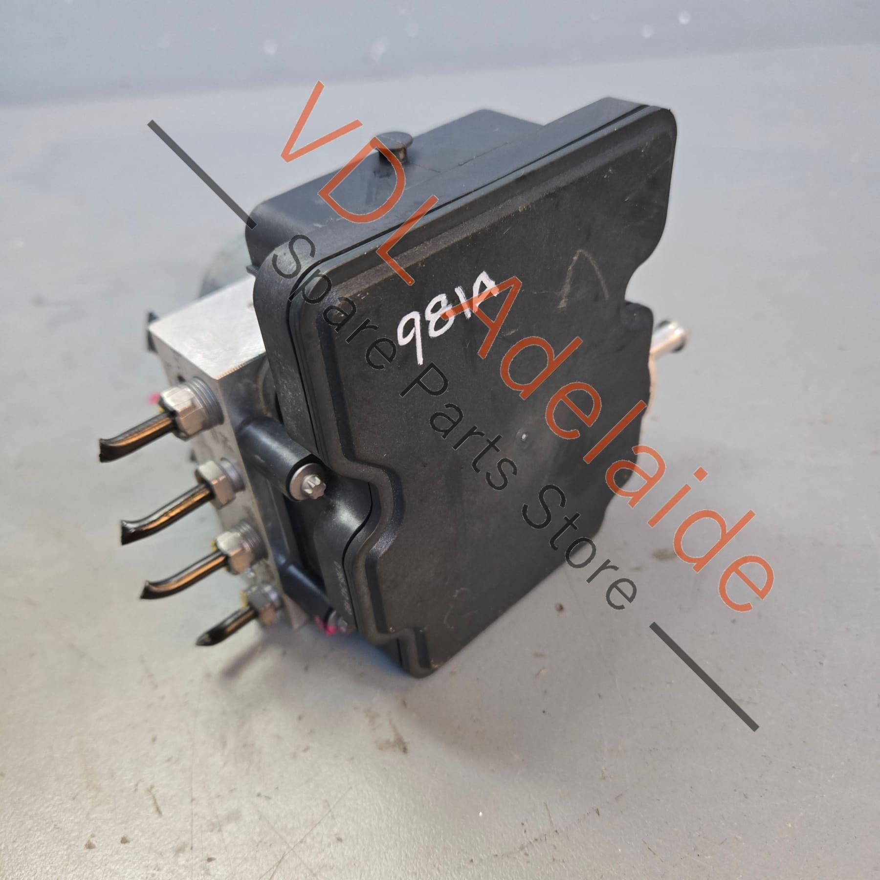 98135595503 98135595500   Porsche Boxster Cayman 981 ABS Brake Pump Module 98135595500 98135595503