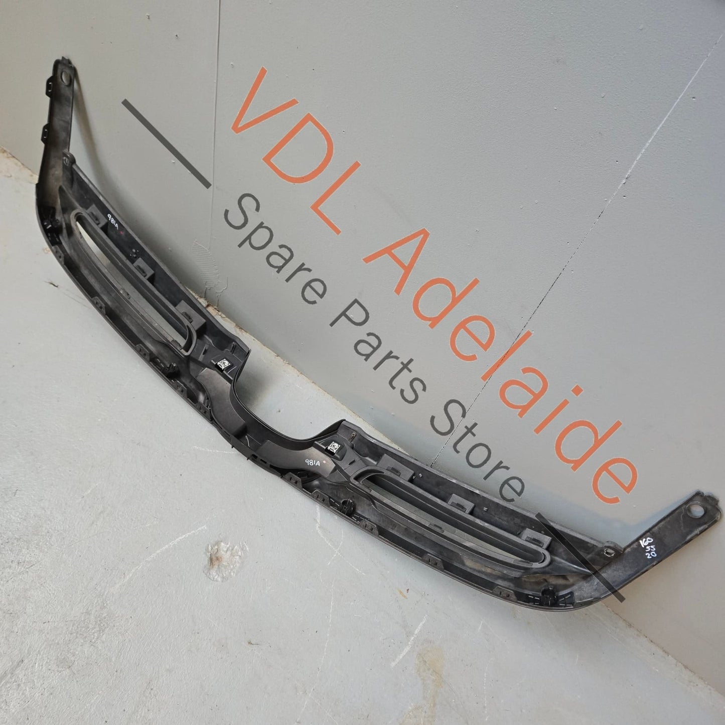 981505020A2 98150581100 98150585300 Porsche Boxster Cayman Rear Bumper Lower Diffuser Trim Set 98150585300 981505020A2 98150581100