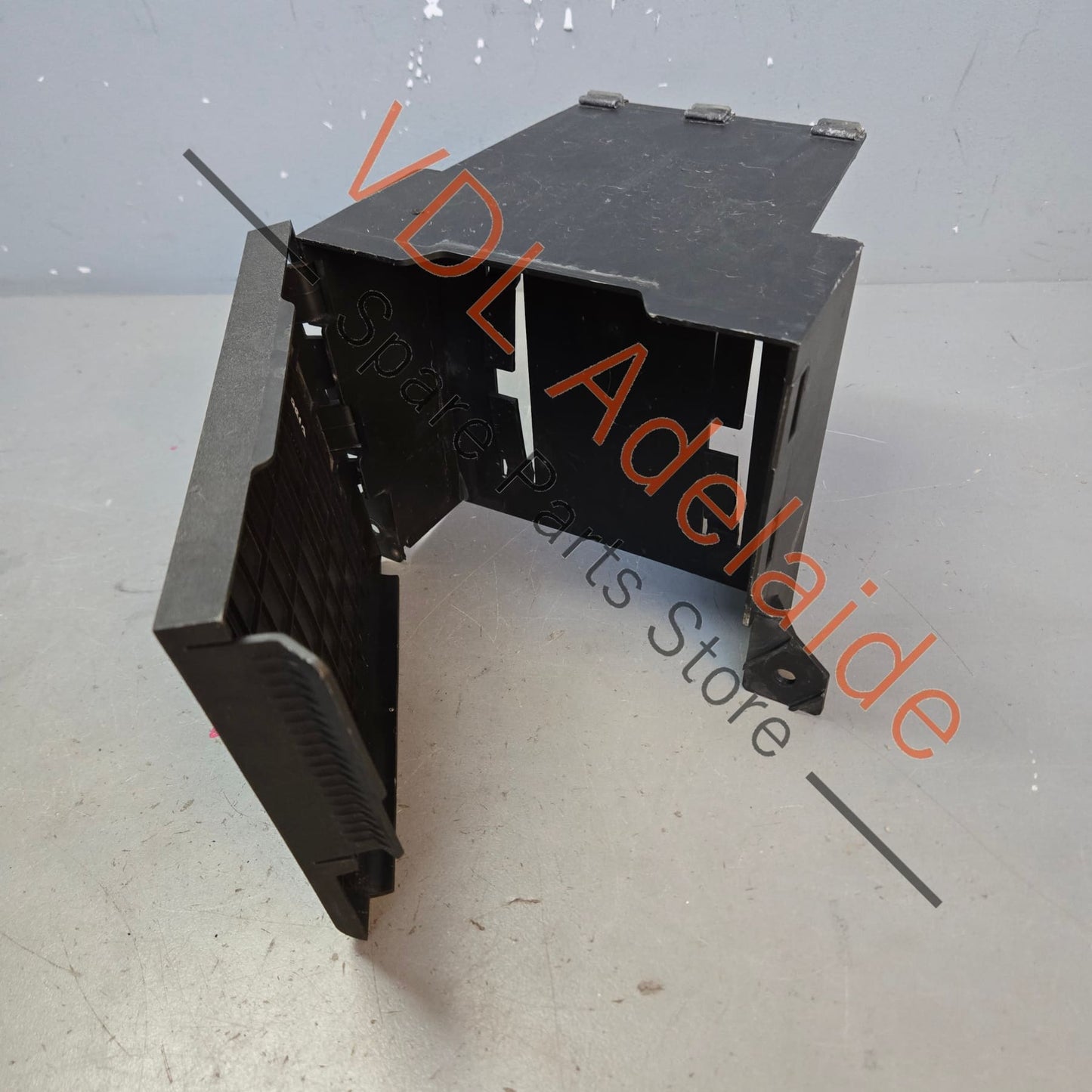 99155576501 99155557502   Porsche 911 Boxster Cayman Tyre Pump Storage Box Bracket 99155576501 99155557502