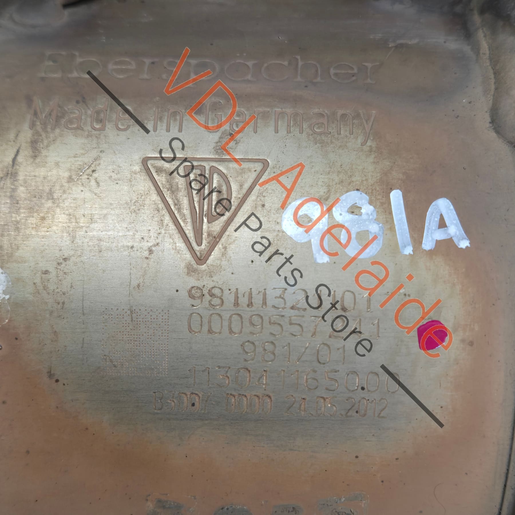 98111321105 981113211EX   Porsche Boxster Cayman 2.7L Left Exhaust Manifold w Catalytic Converter 98111321105 981113211EX