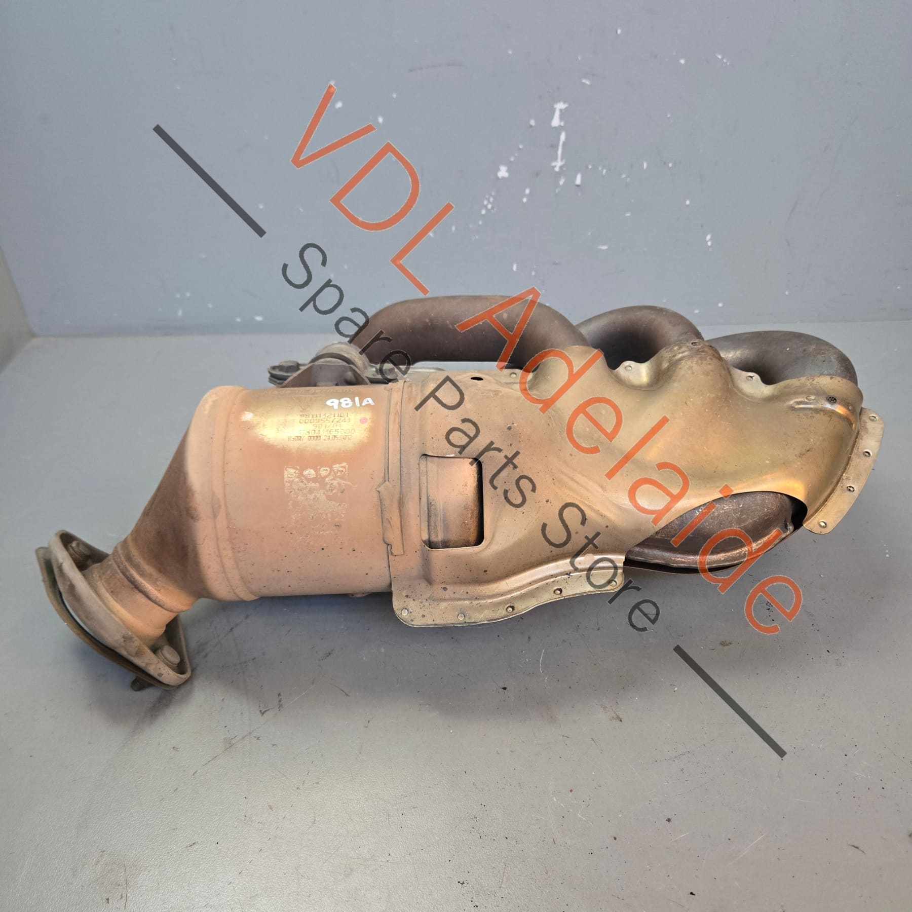 98111321105 981113211EX   Porsche Boxster Cayman 2.7L Left Exhaust Manifold w Catalytic Converter 98111321105 981113211EX